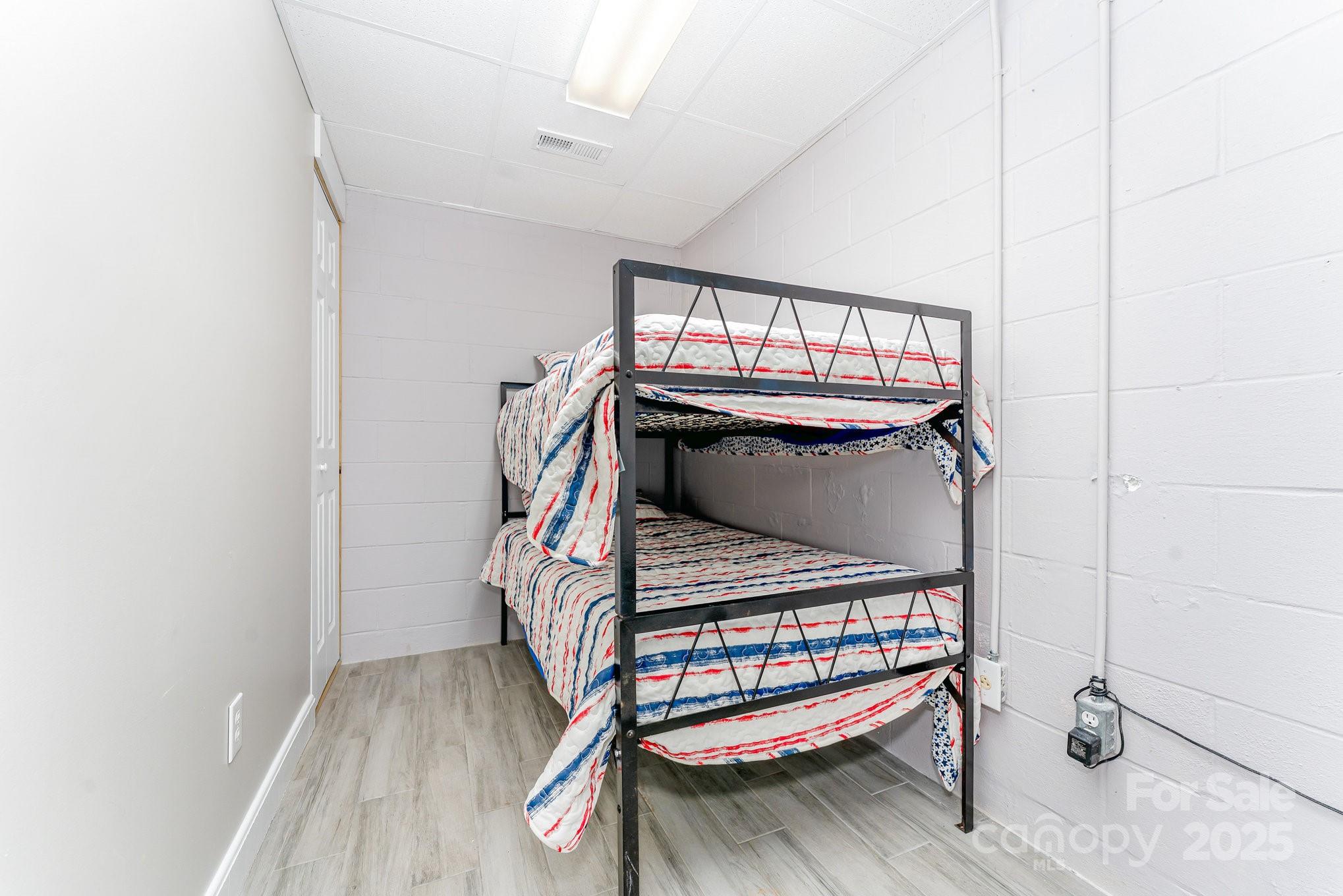 231 Badin View Road — New London
