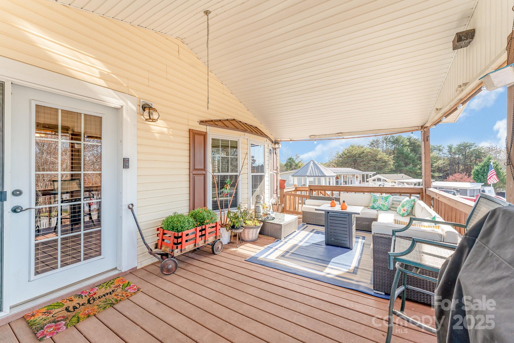 231 Badin View Road — New London