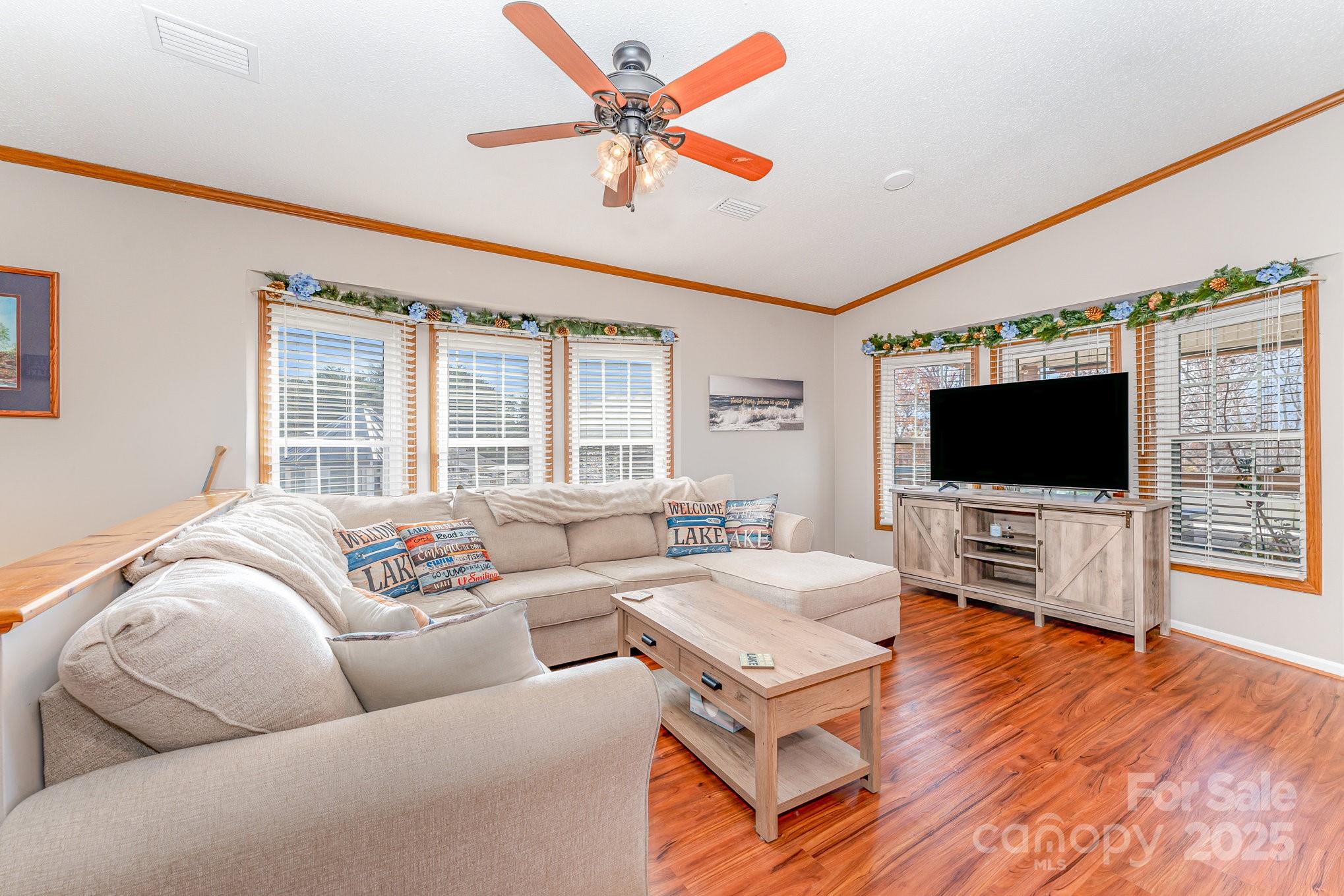 231 Badin View Road — New London