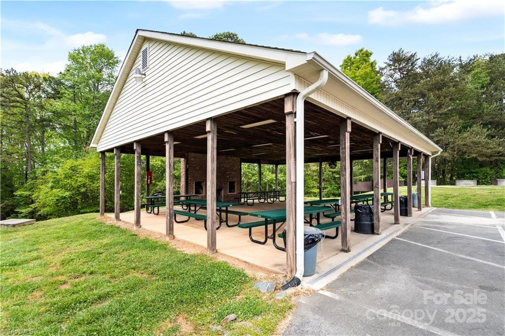 231 Badin View Road — New London