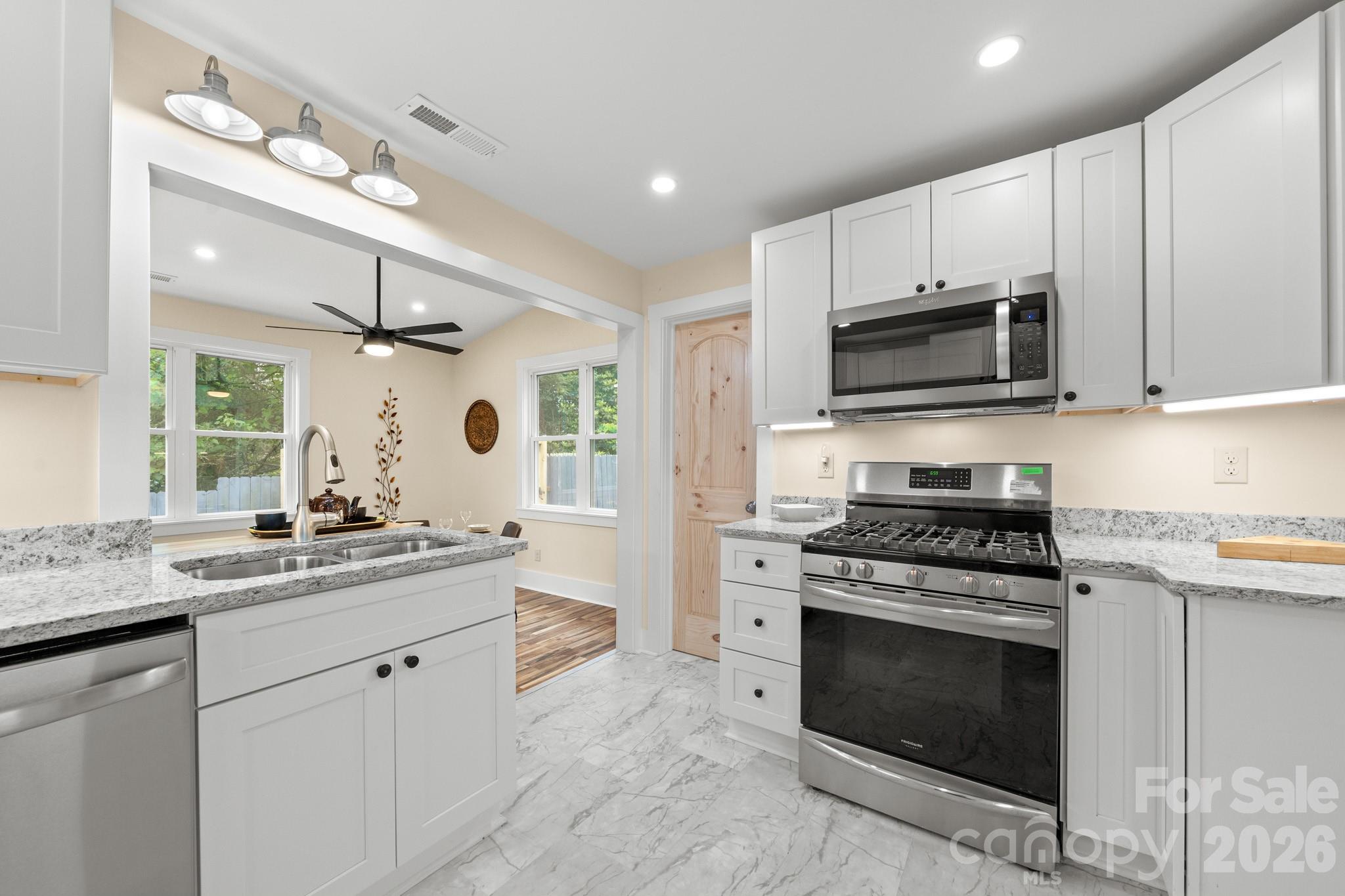 104 Maney Avenue — Asheville