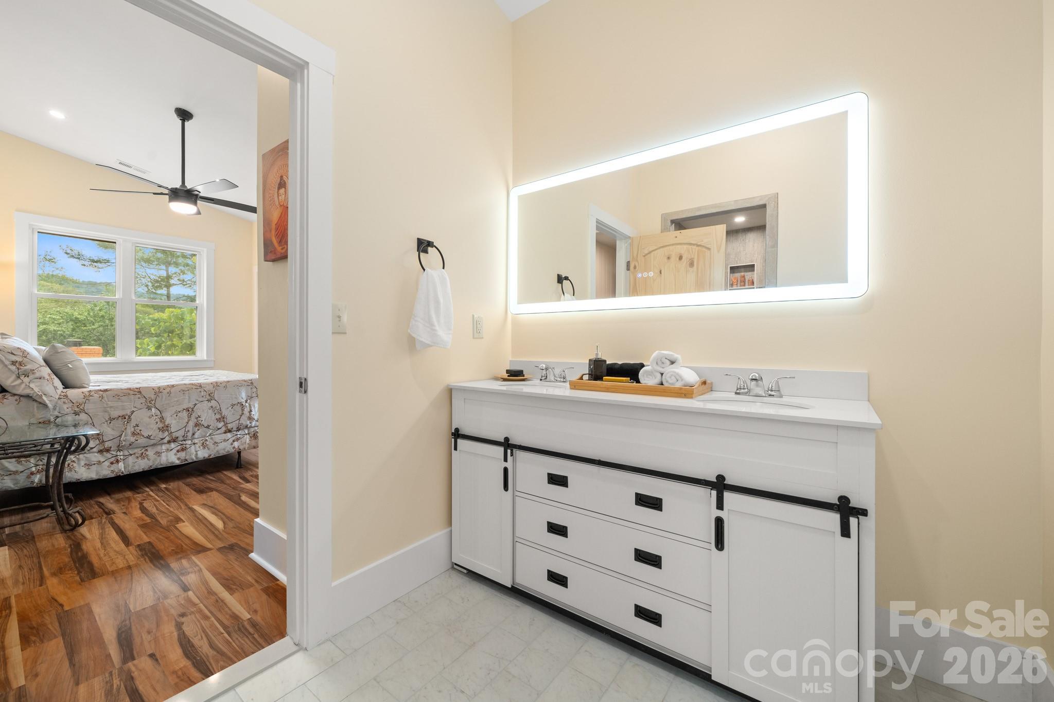 104 Maney Avenue — Asheville