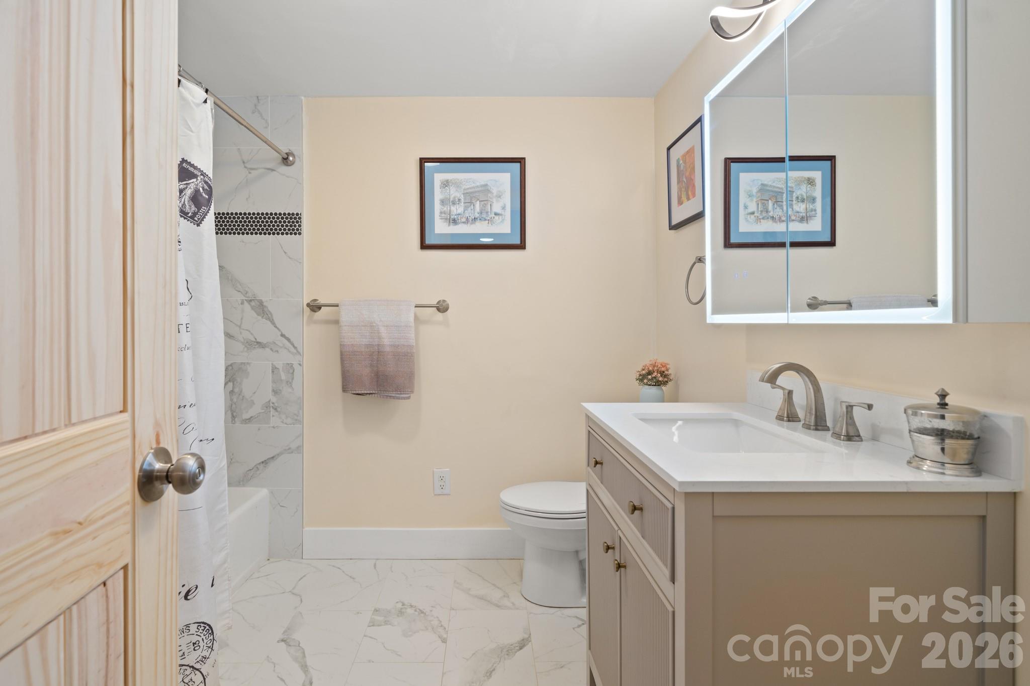 104 Maney Avenue — Asheville