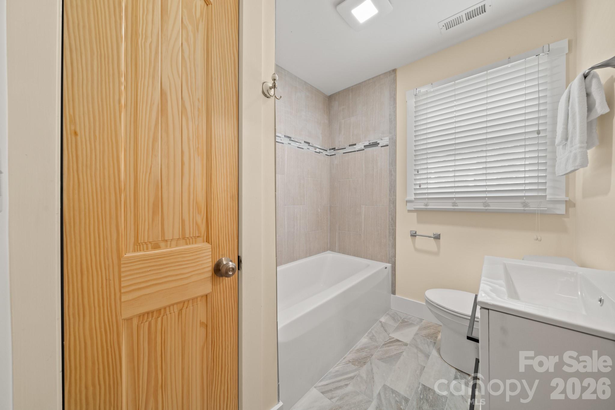 104 Maney Avenue — Asheville