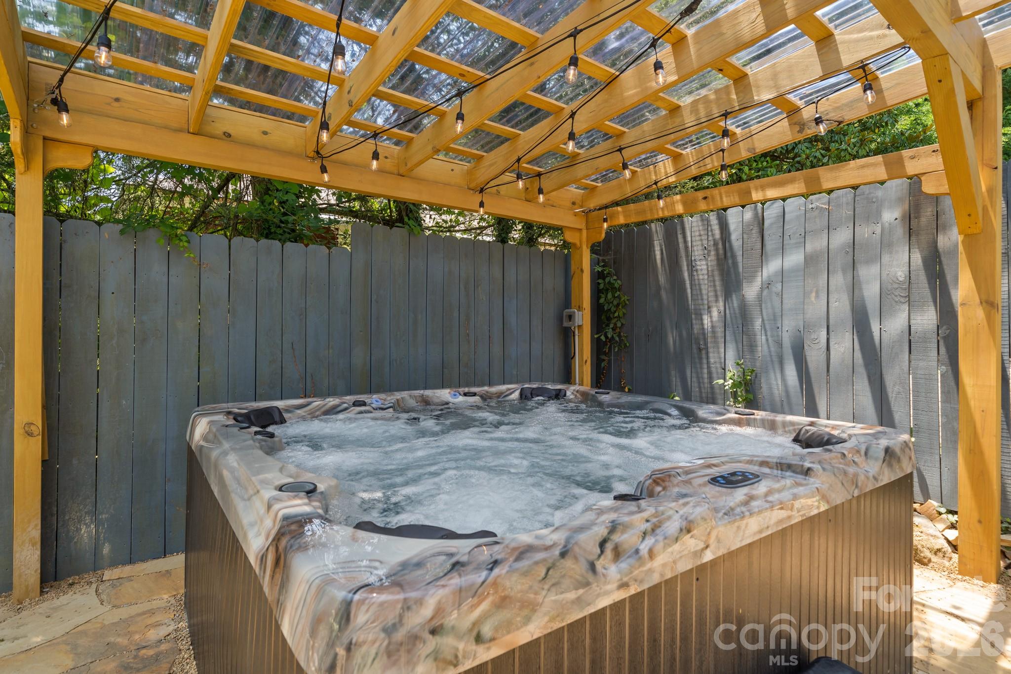 104 Maney Avenue — Asheville