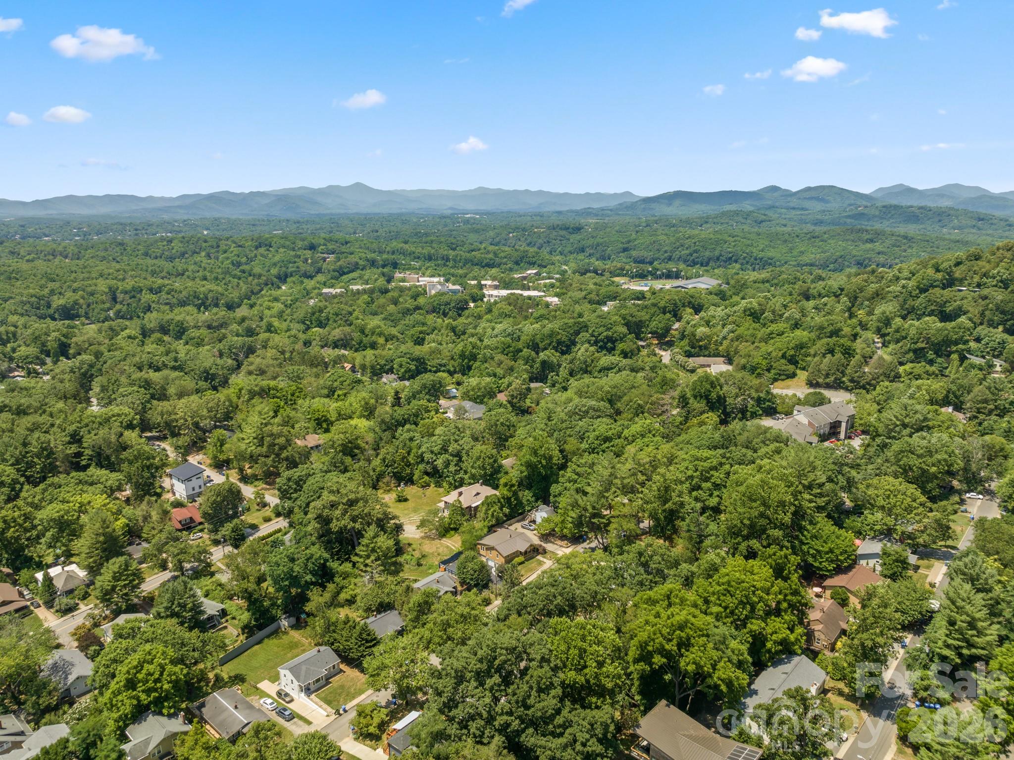 104 Maney Avenue — Asheville