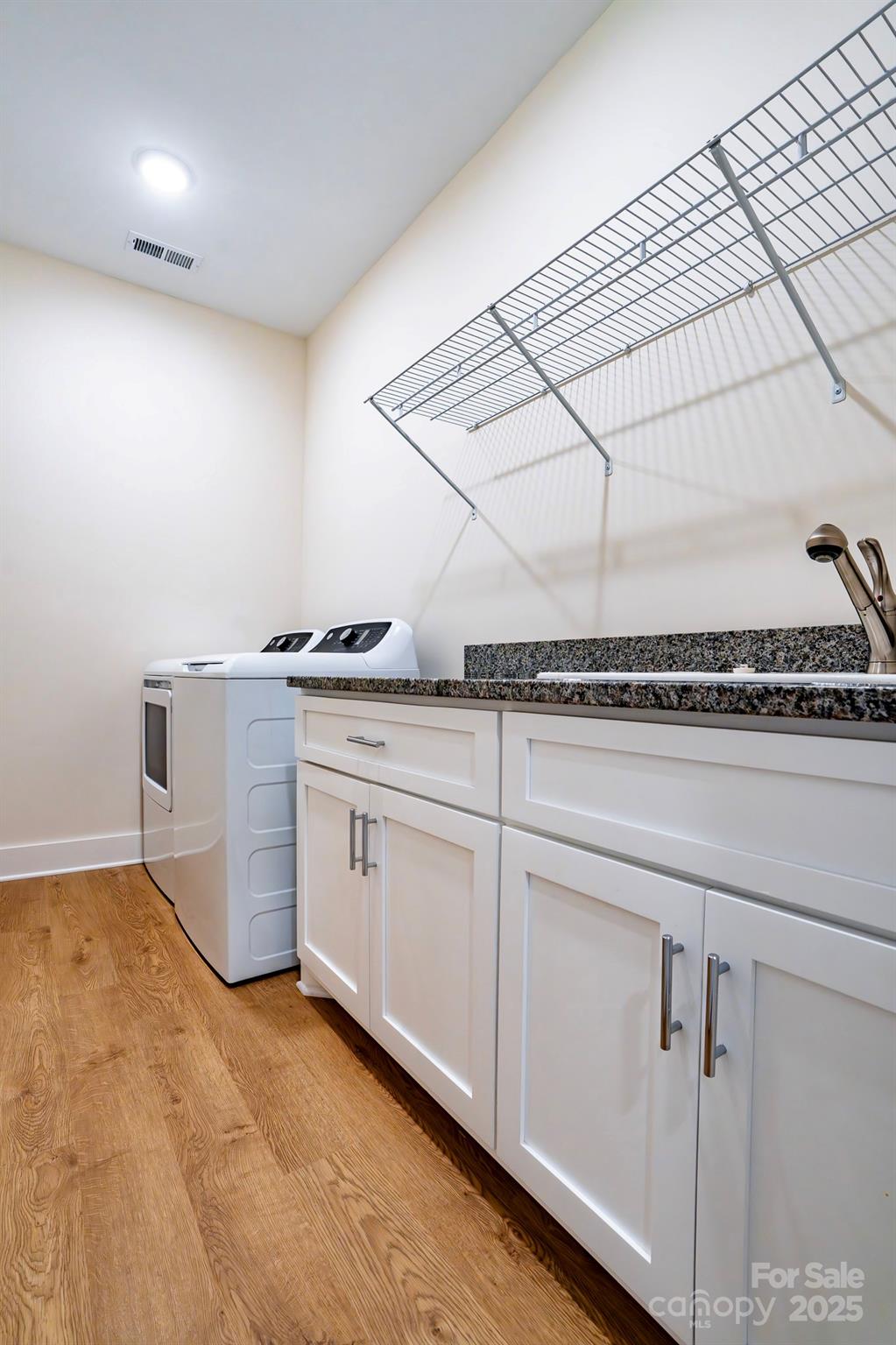 1387 River Club Ridge — Lenoir