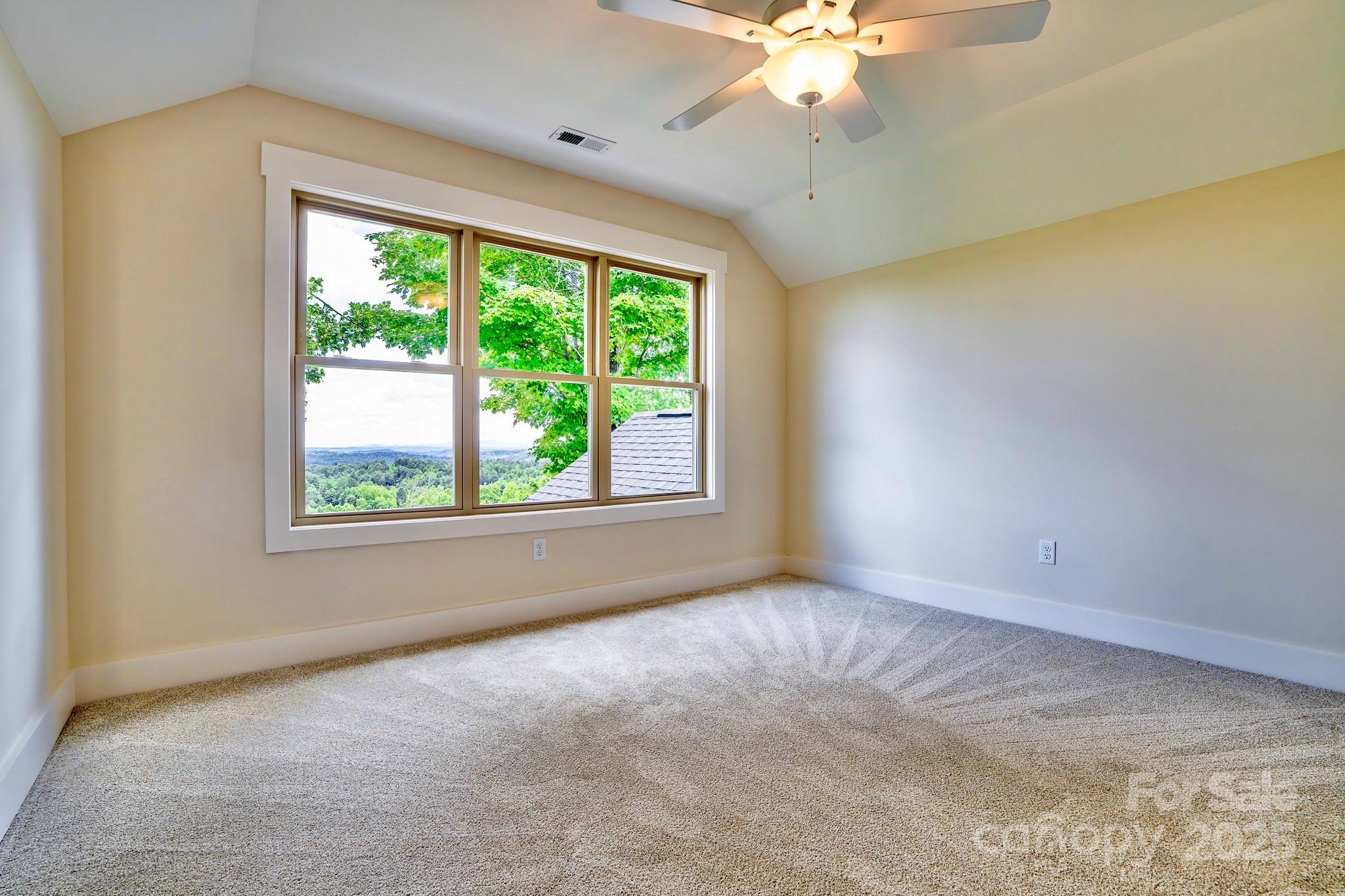 1387 River Club Ridge — Lenoir