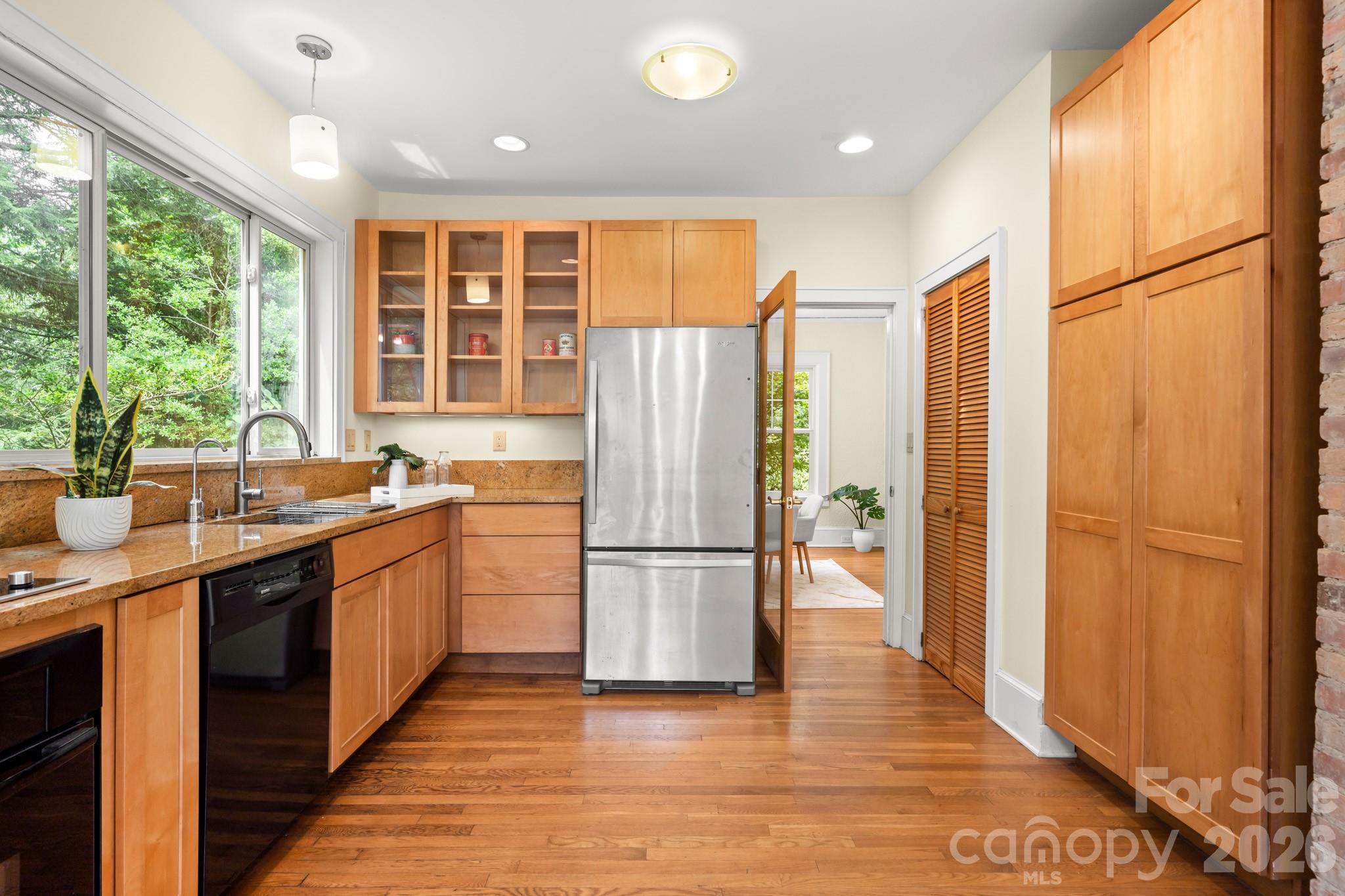 108 Lakewood Drive — Asheville