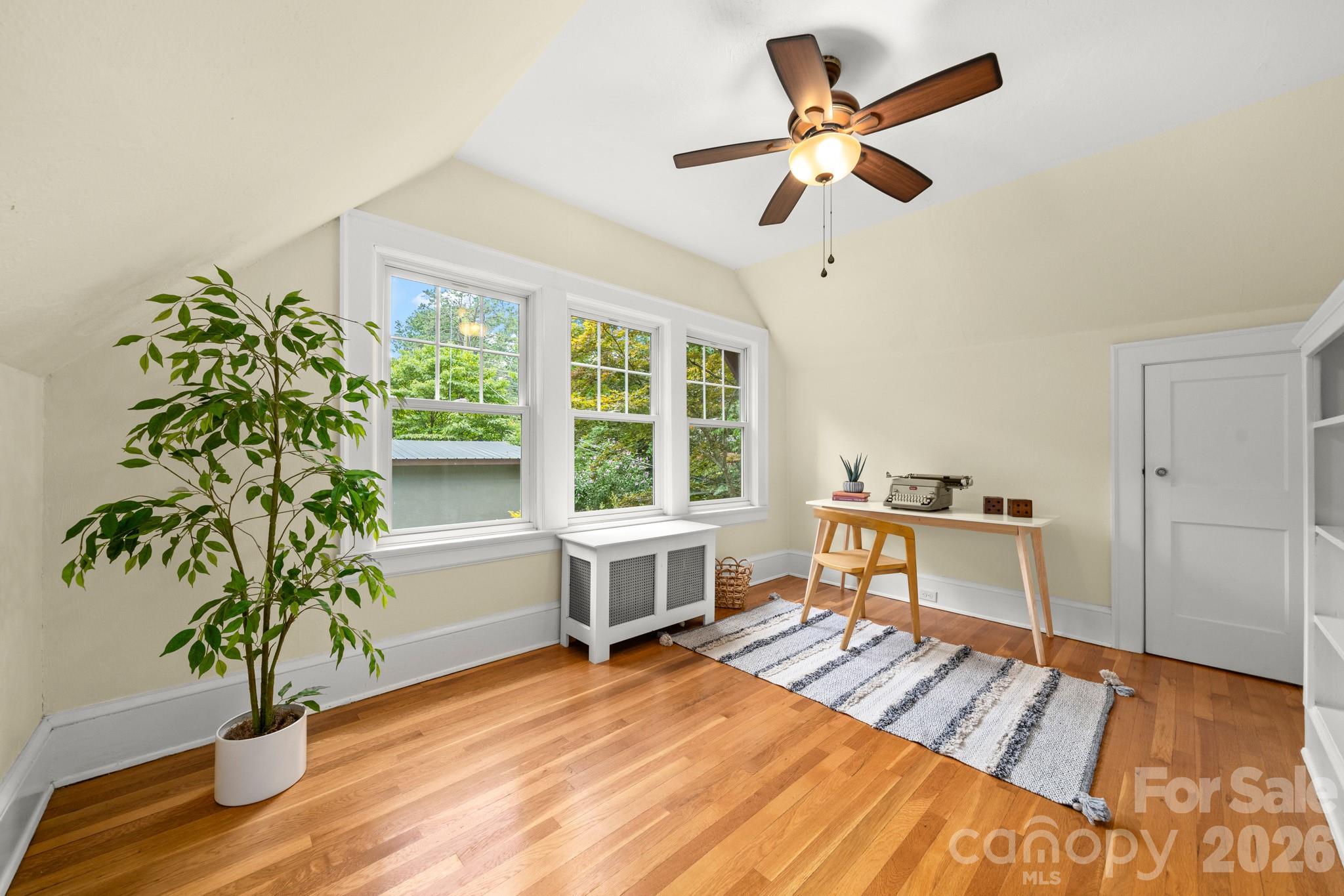 108 Lakewood Drive — Asheville