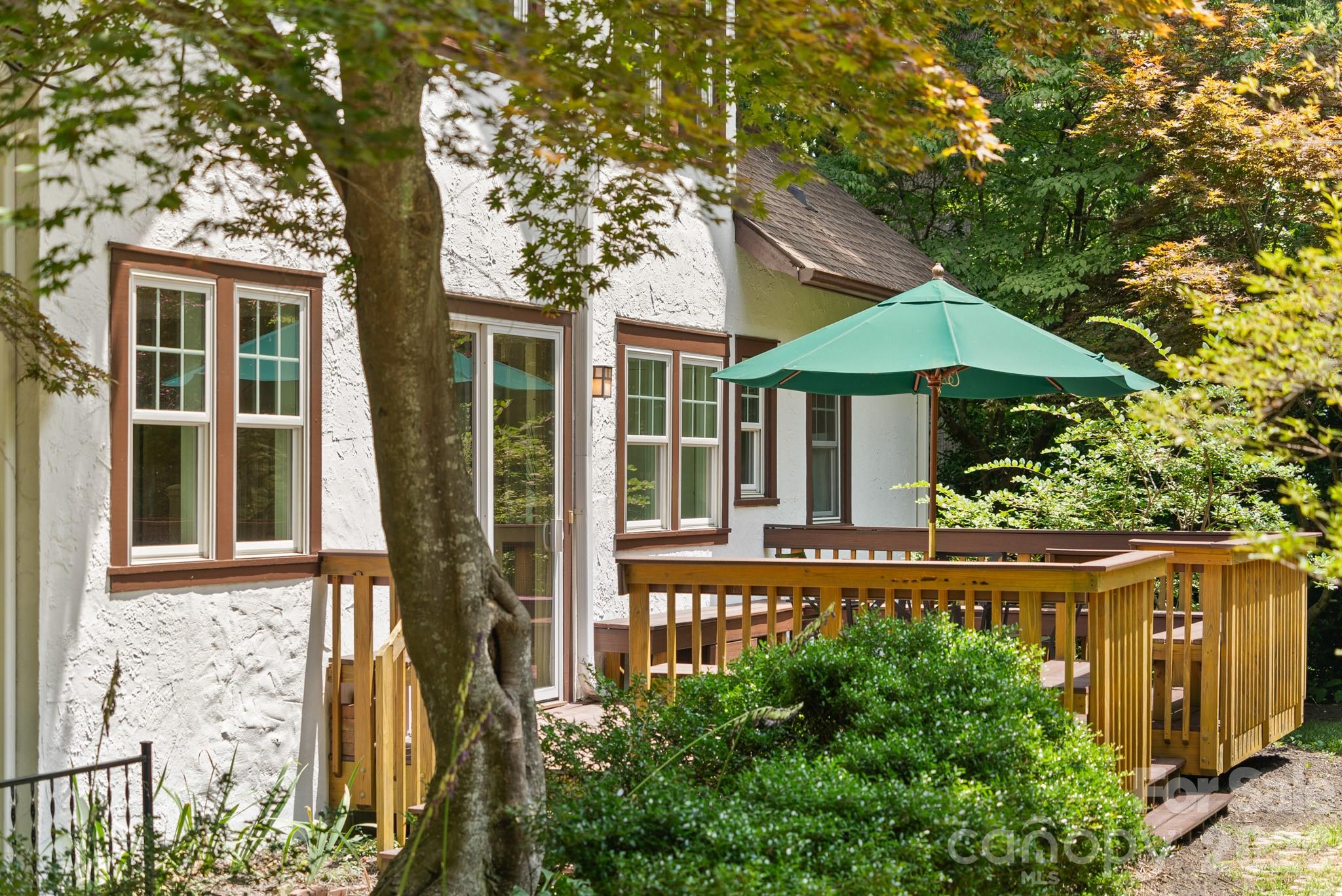 108 Lakewood Drive — Asheville