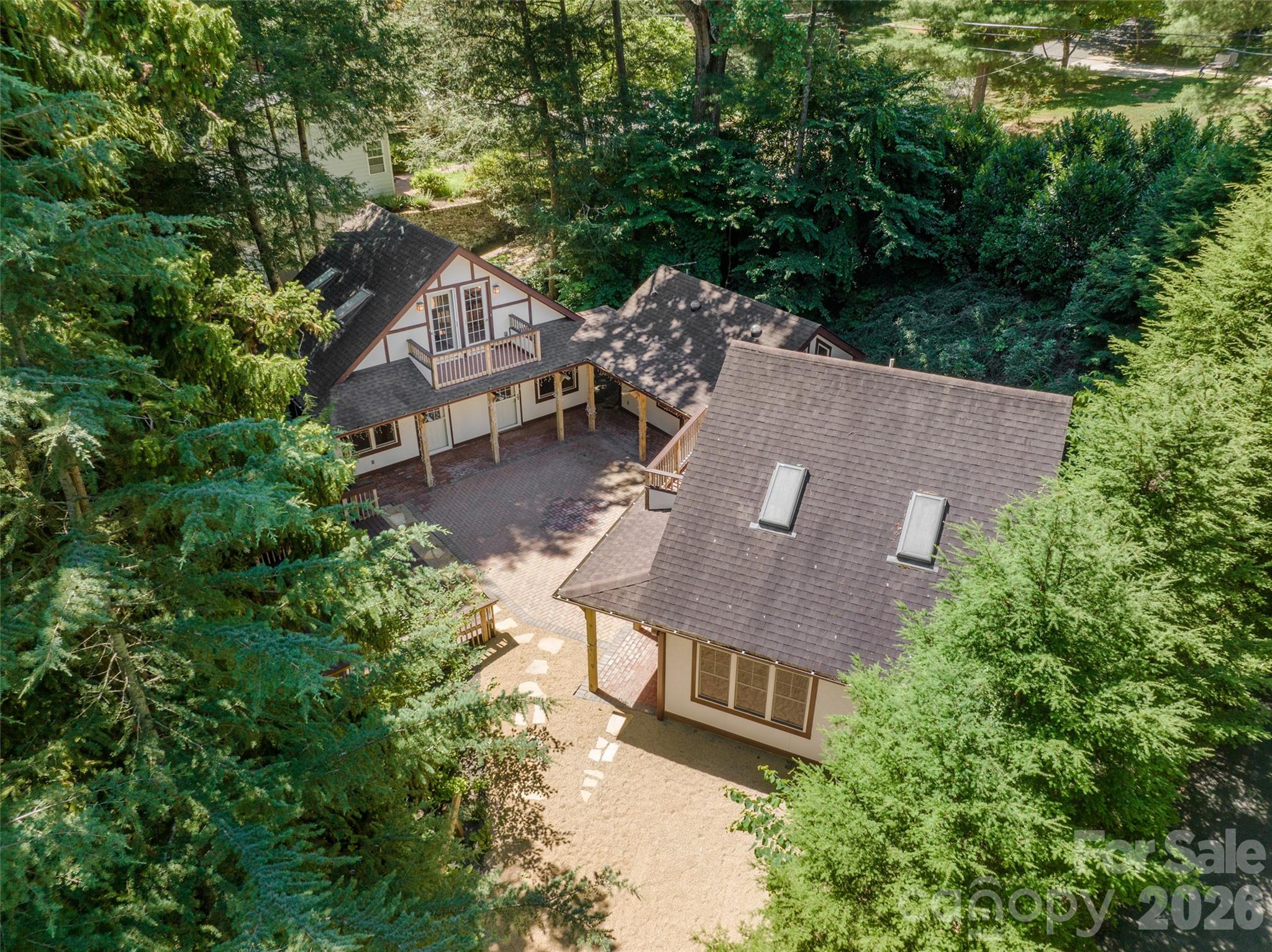 108 Lakewood Drive — Asheville
