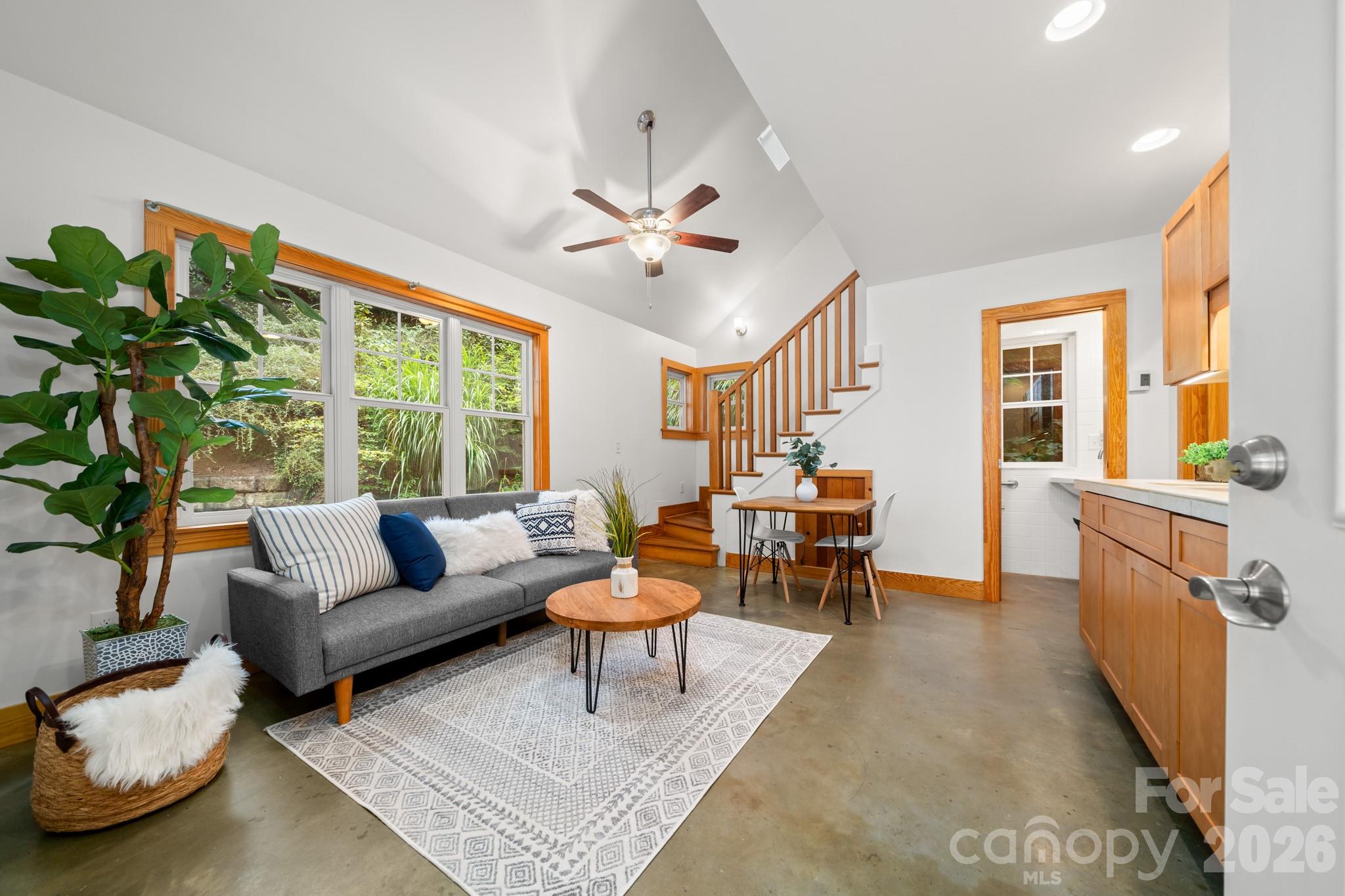 108 Lakewood Drive — Asheville
