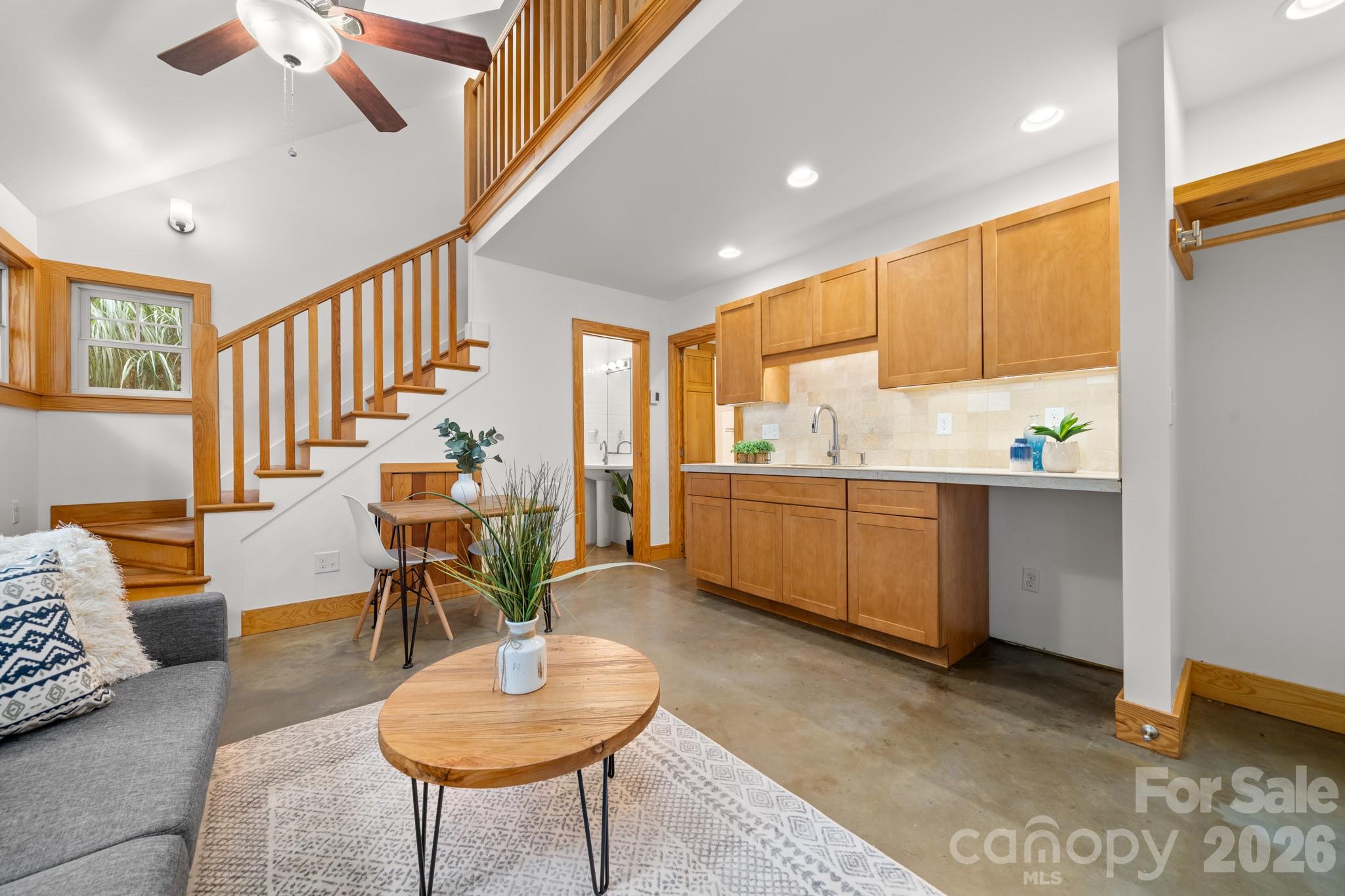 108 Lakewood Drive — Asheville