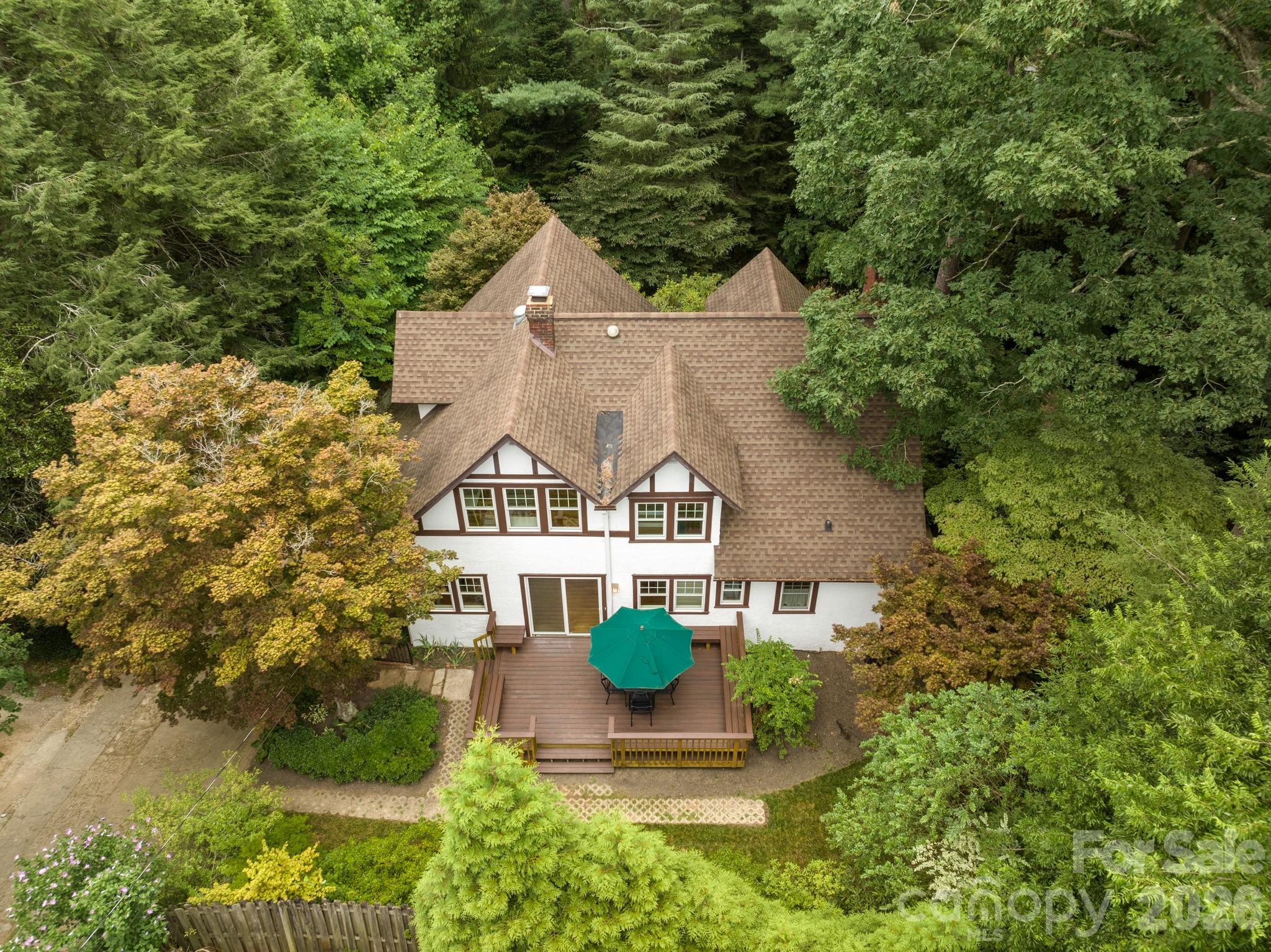 108 Lakewood Drive — Asheville