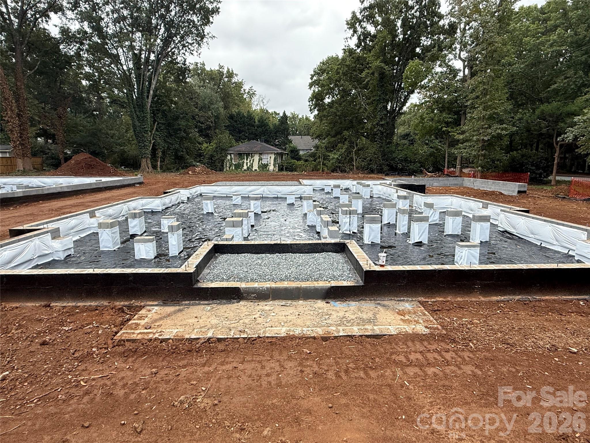 106 Hunter Lane — Charlotte