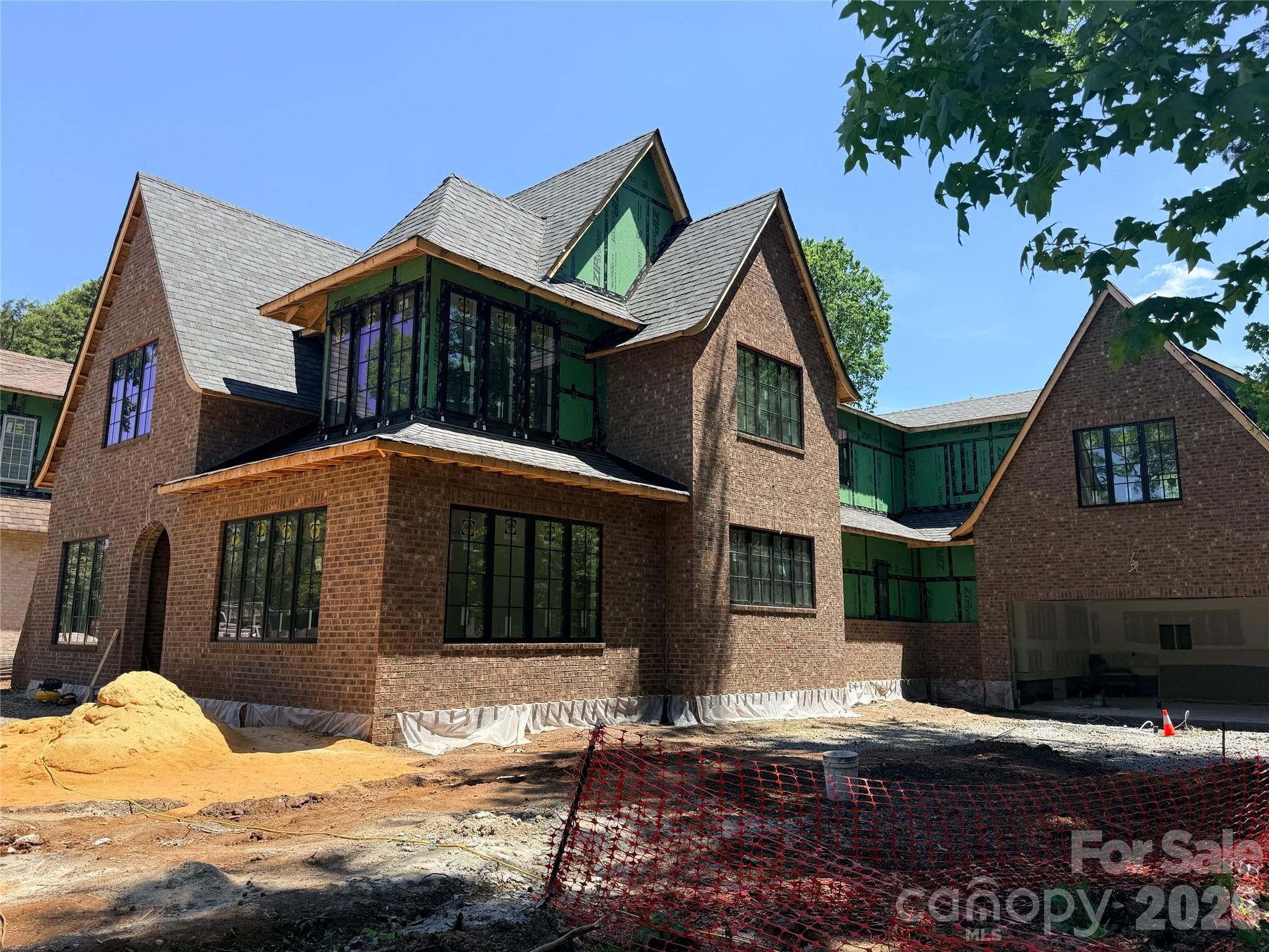 106 Hunter Lane — Charlotte