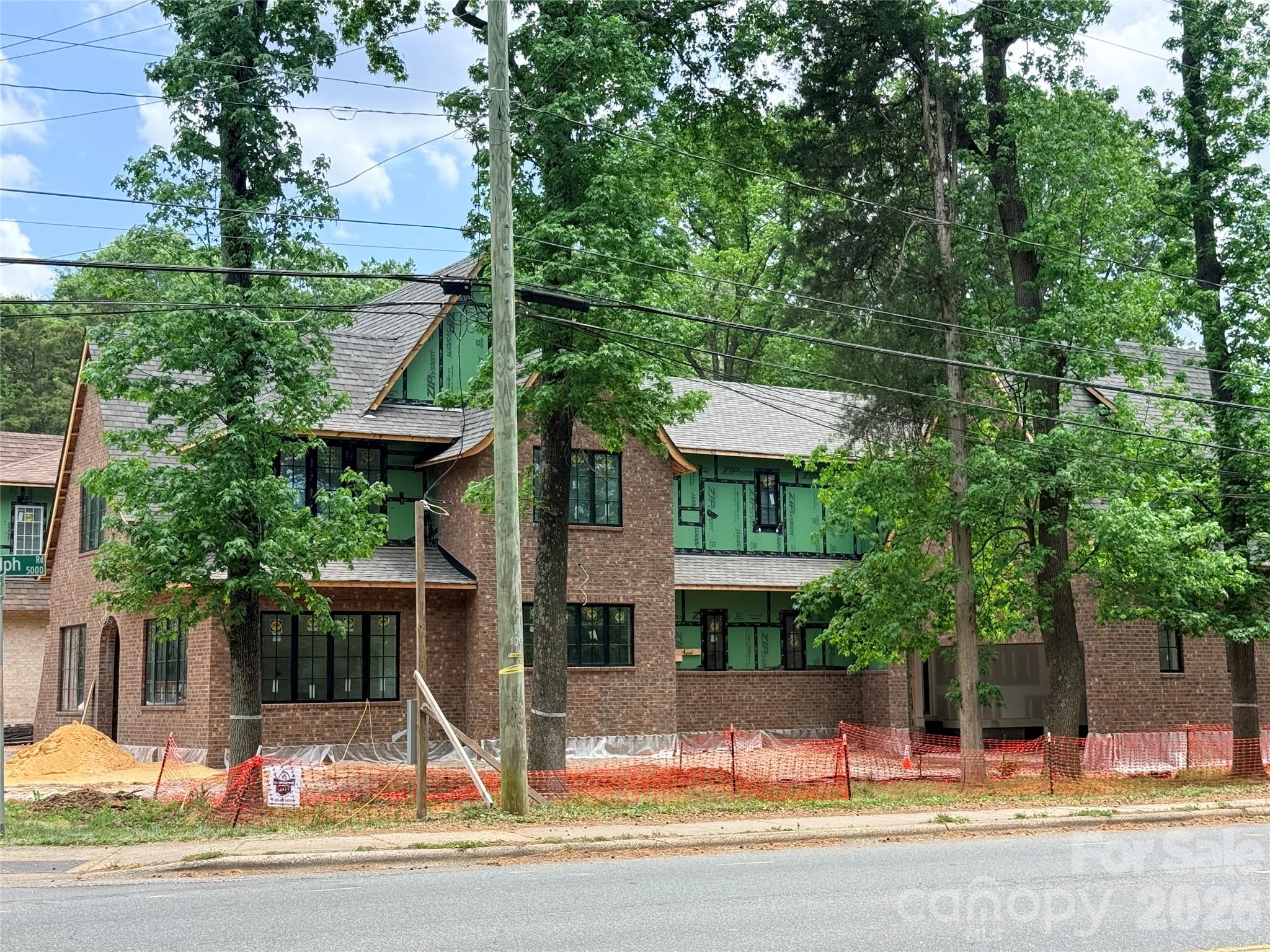 106 Hunter Lane — Charlotte