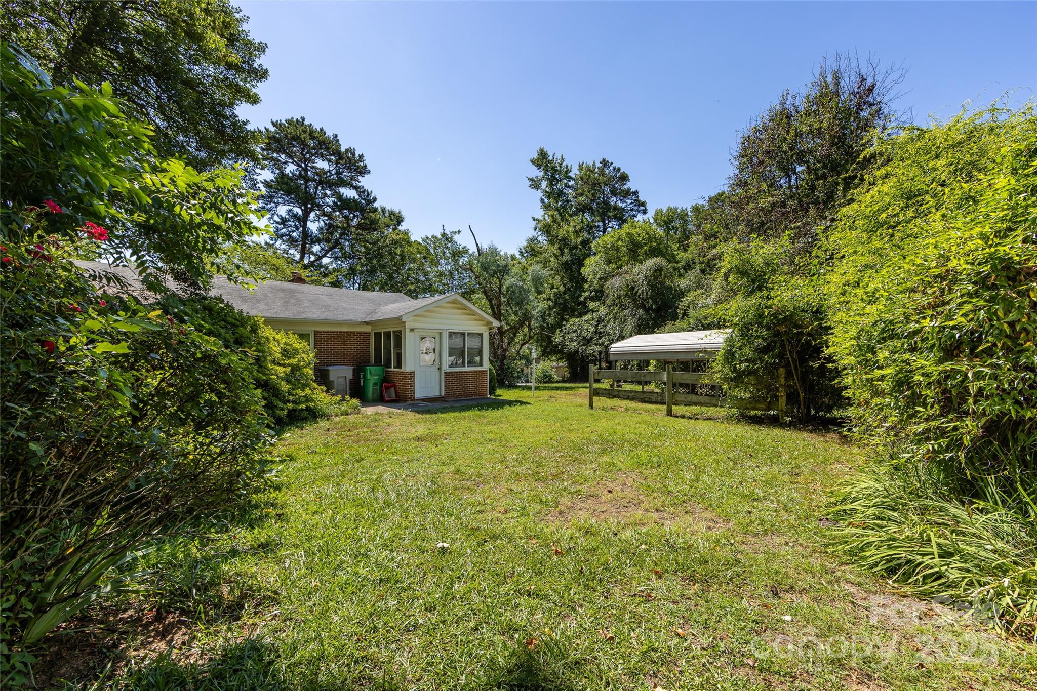2001 Mcdonald Drive — Charlotte