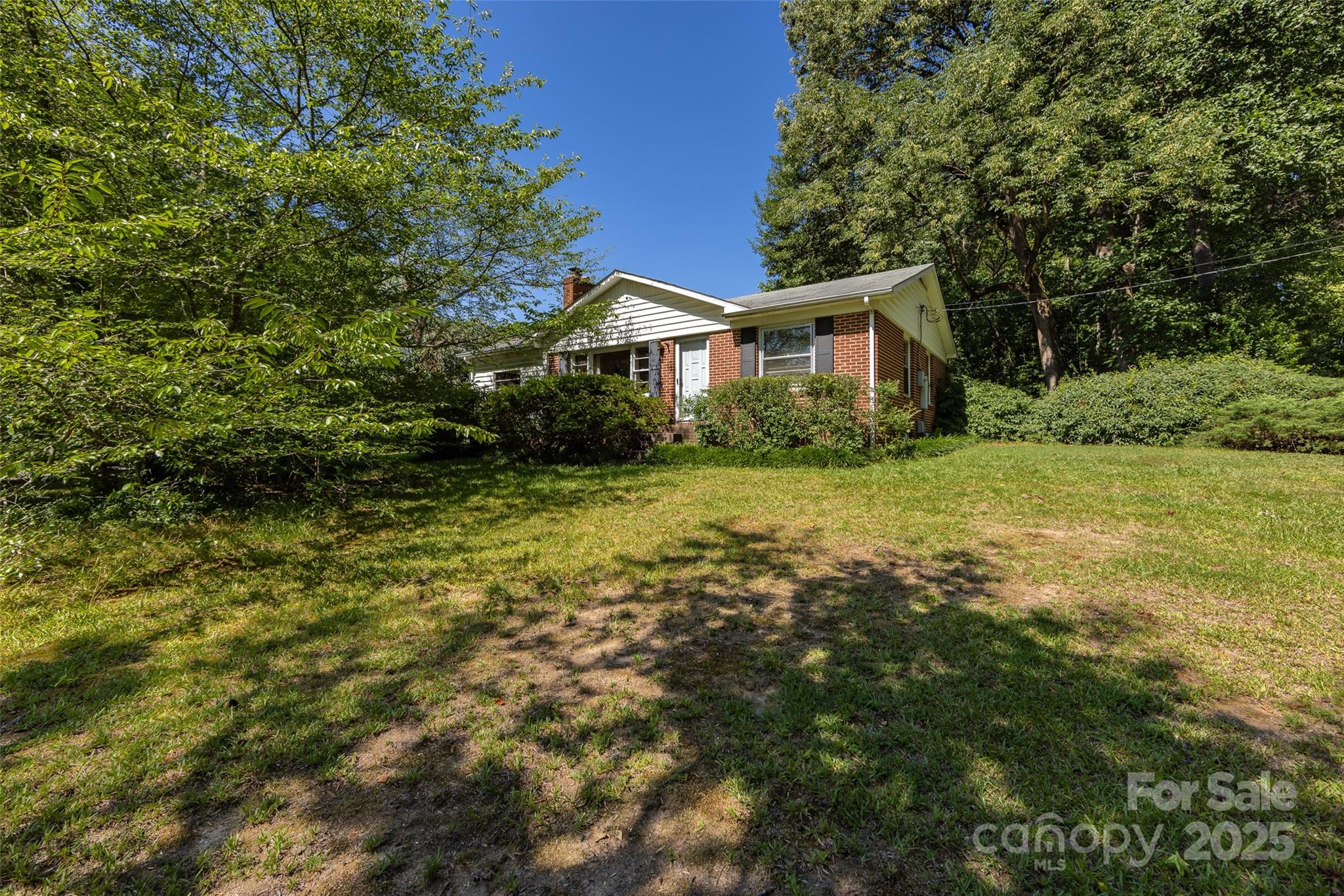 2001 Mcdonald Drive — Charlotte