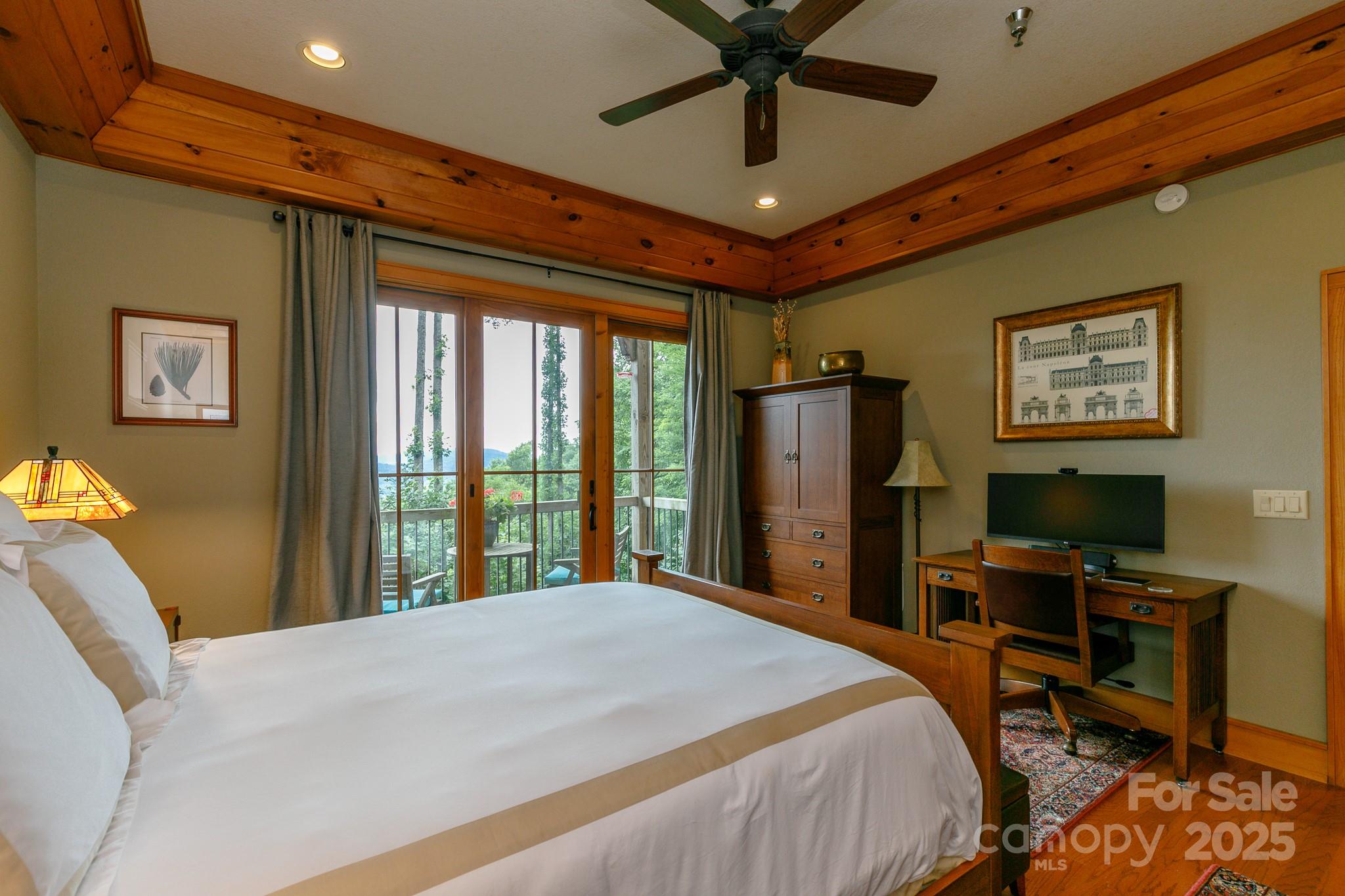 47 Creekside Way #H/102 — Burnsville