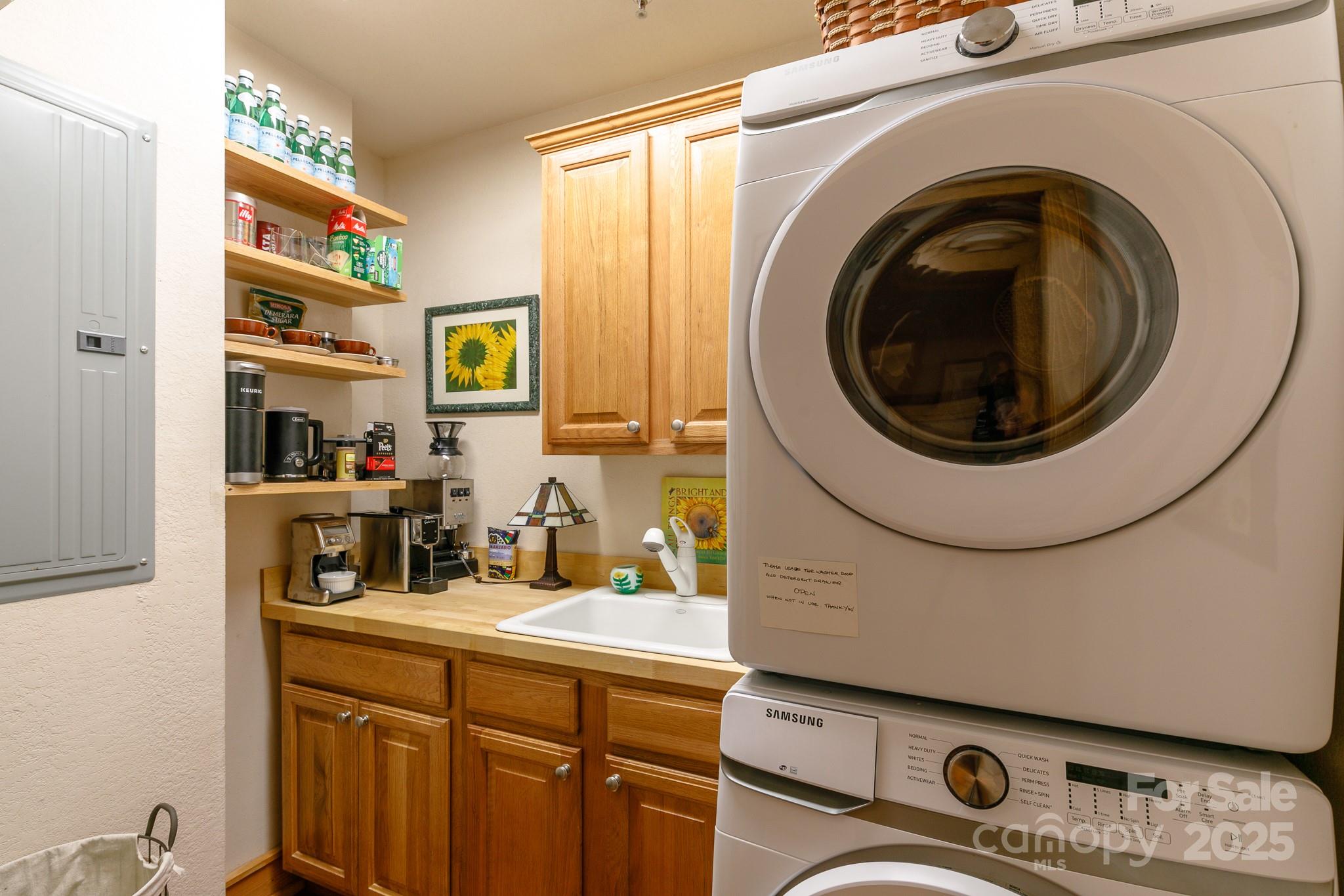 47 Creekside Way #H/102 — Burnsville