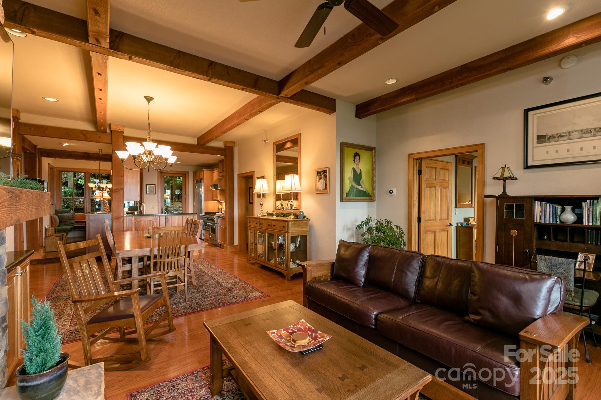 47 Creekside Way #H/102 — Burnsville