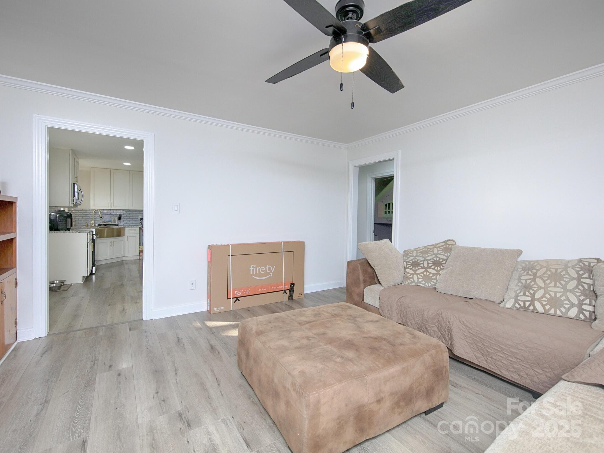 3119 Hickory Highway — Statesville