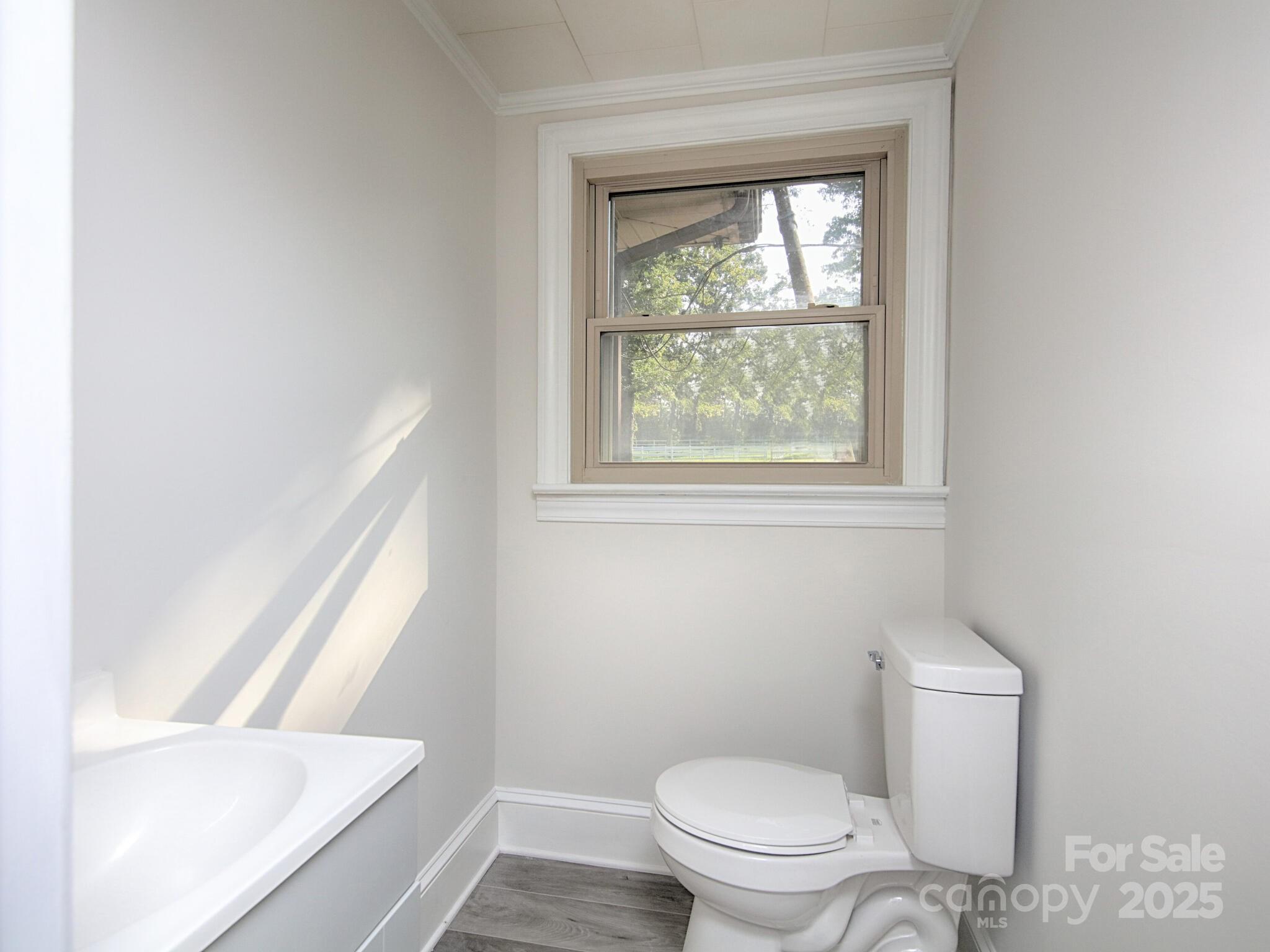 3119 Hickory Highway — Statesville