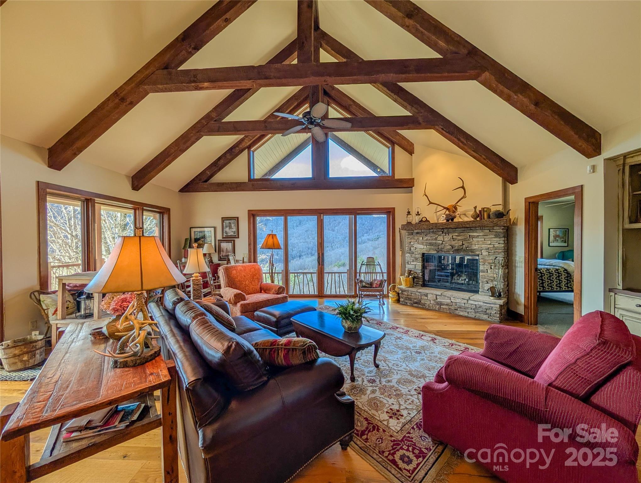 72 Pilgrims Lane — Burnsville