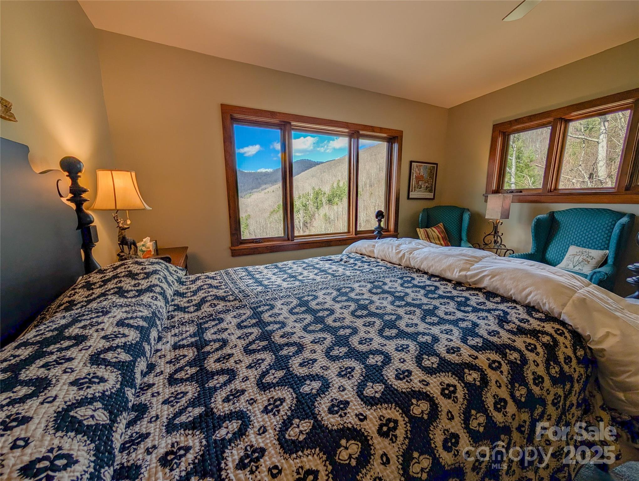 72 Pilgrims Lane — Burnsville