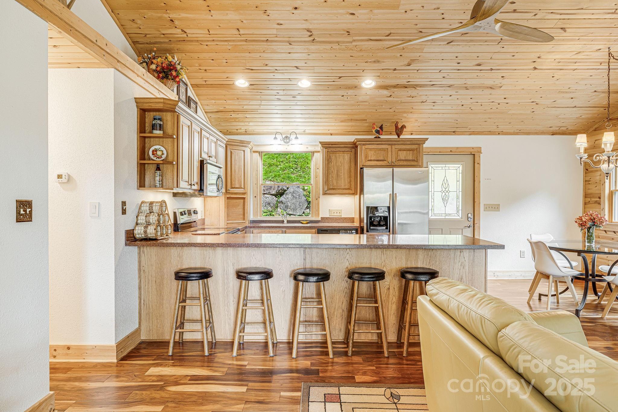 73 Oak Ridge Court #698 & 699 — Mars Hill
