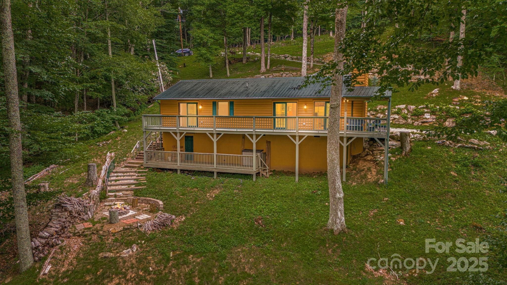 73 Oak Ridge Court #698 & 699 — Mars Hill