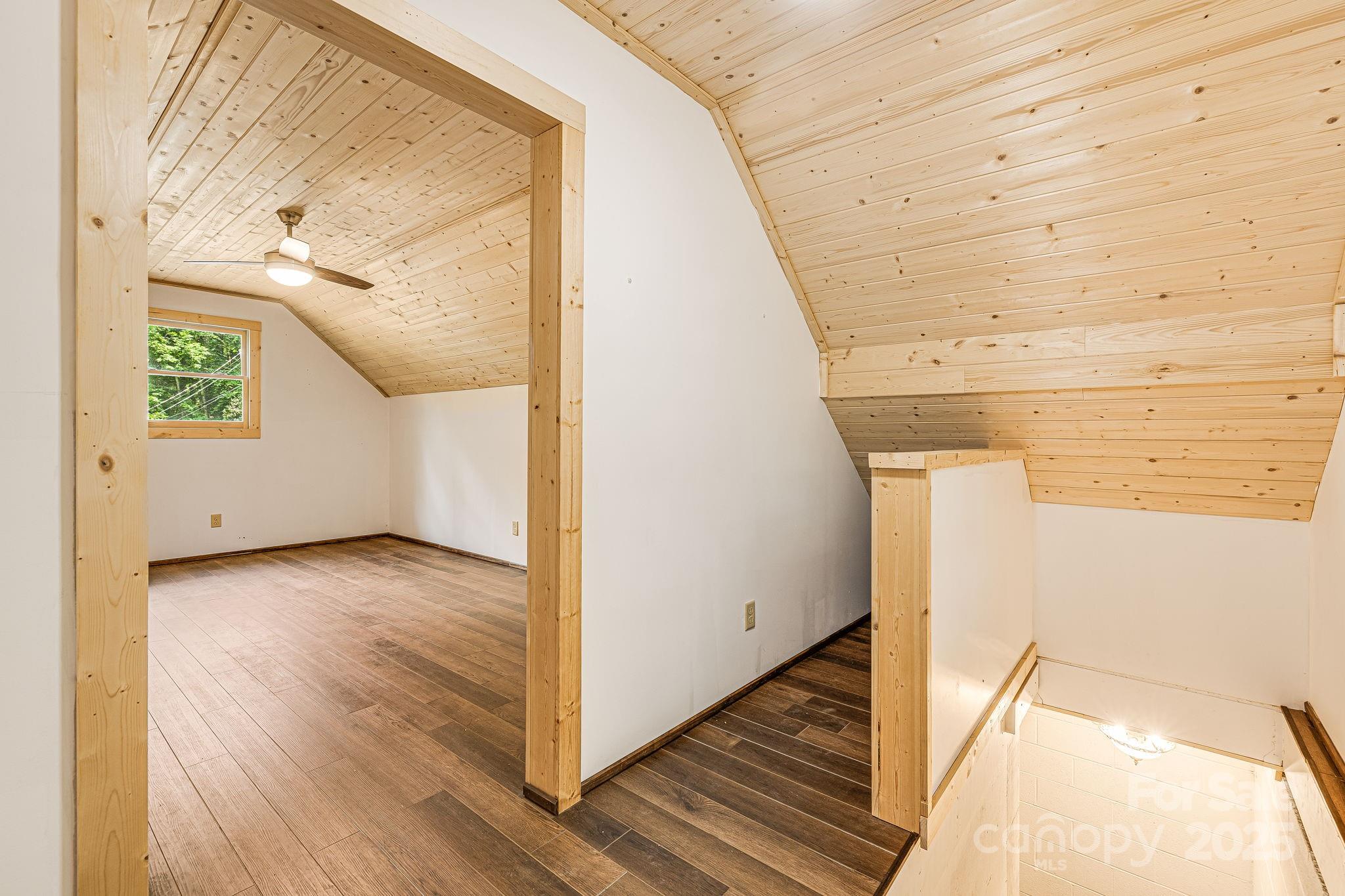 73 Oak Ridge Court #698 & 699 — Mars Hill