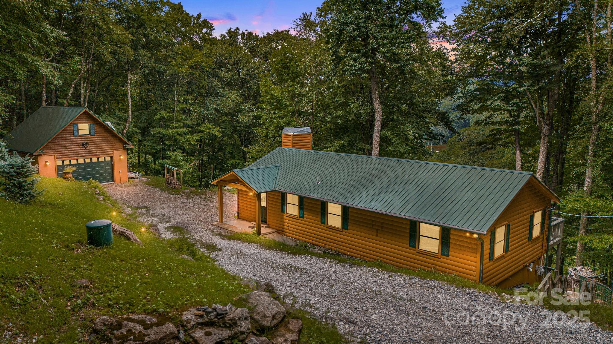73 Oak Ridge Court #698 & 699 — Mars Hill