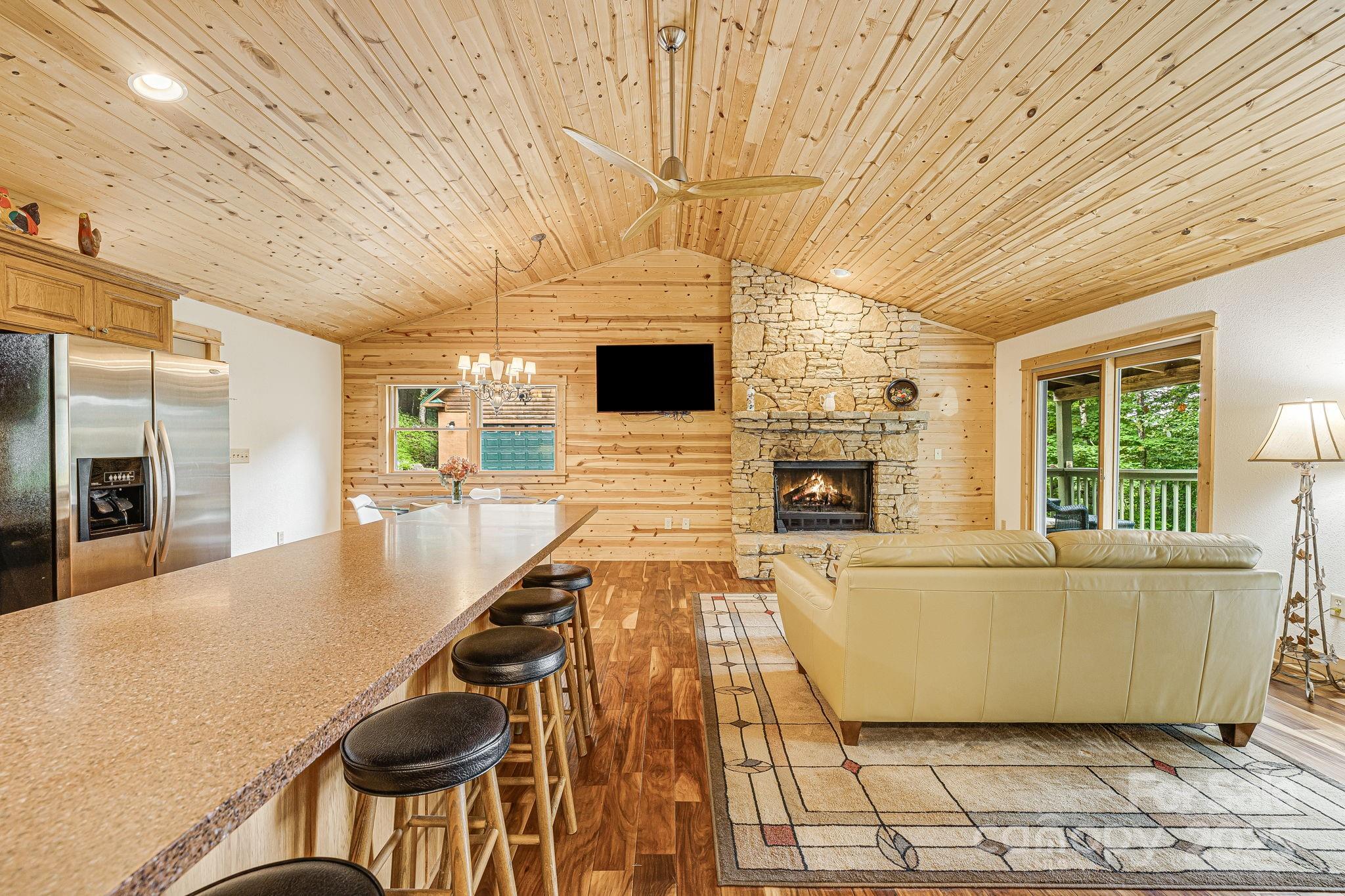 73 Oak Ridge Court #698 & 699 — Mars Hill
