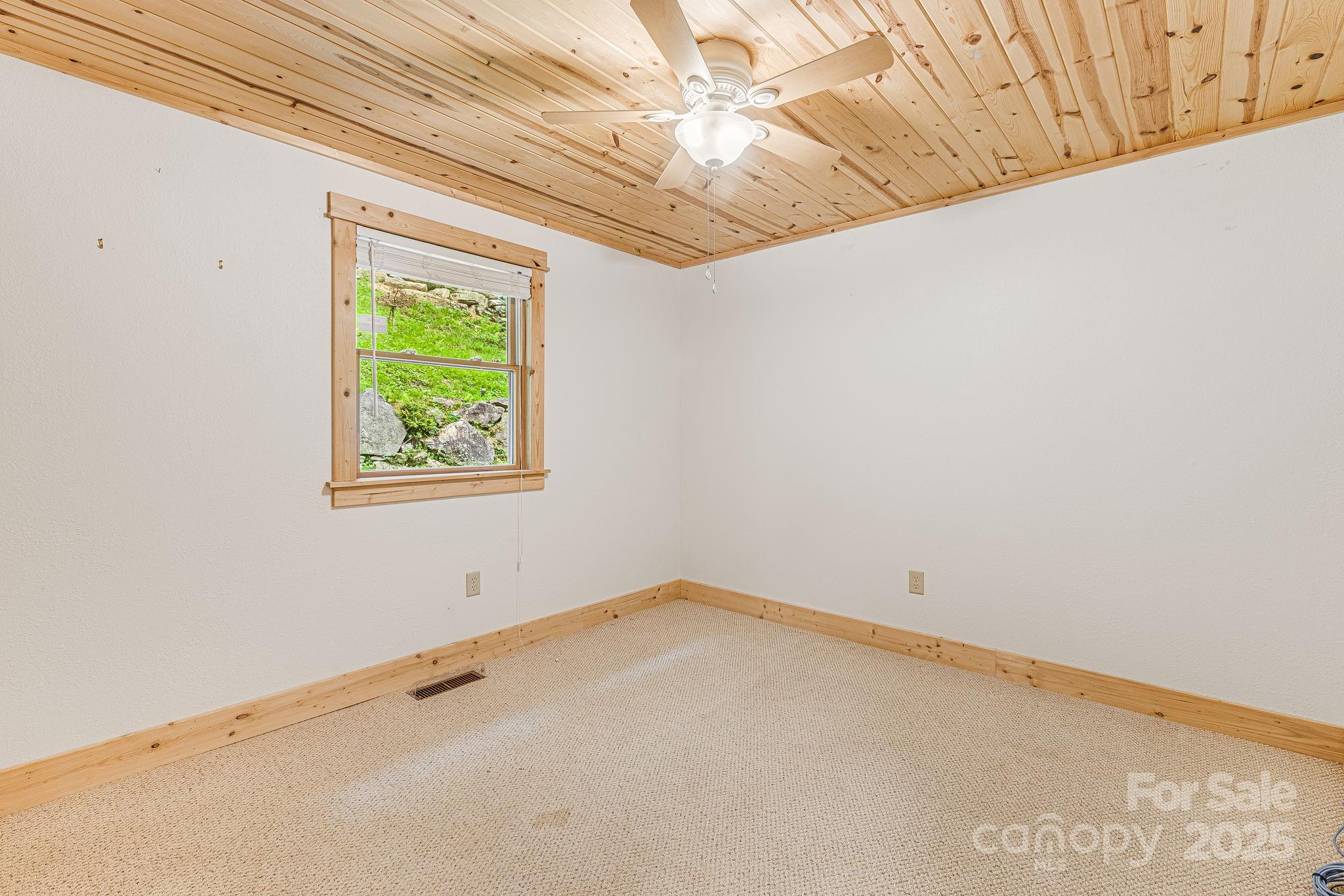 73 Oak Ridge Court #698 & 699 — Mars Hill