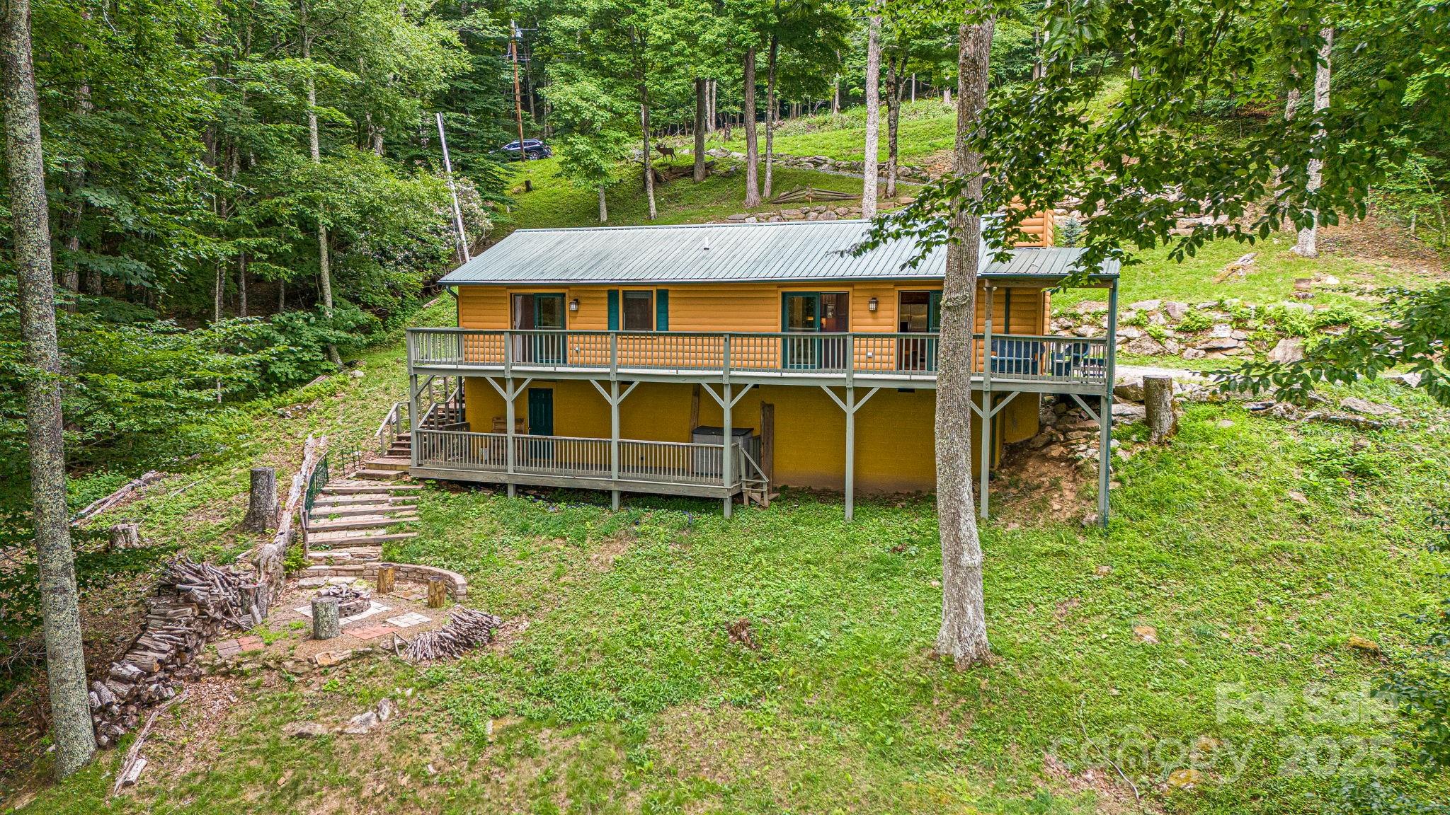 73 Oak Ridge Court #698 & 699 — Mars Hill