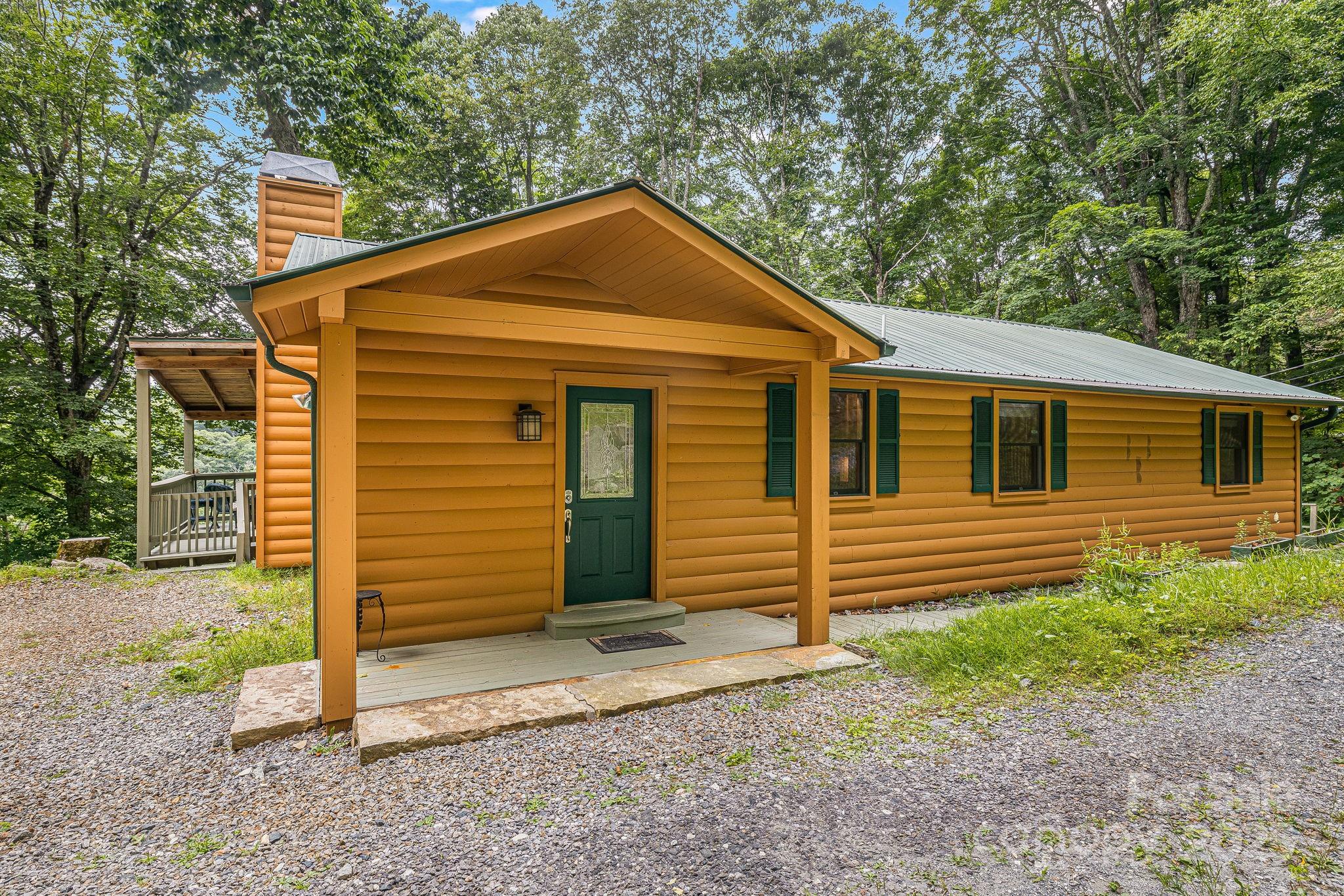 73 Oak Ridge Court #698 & 699 — Mars Hill
