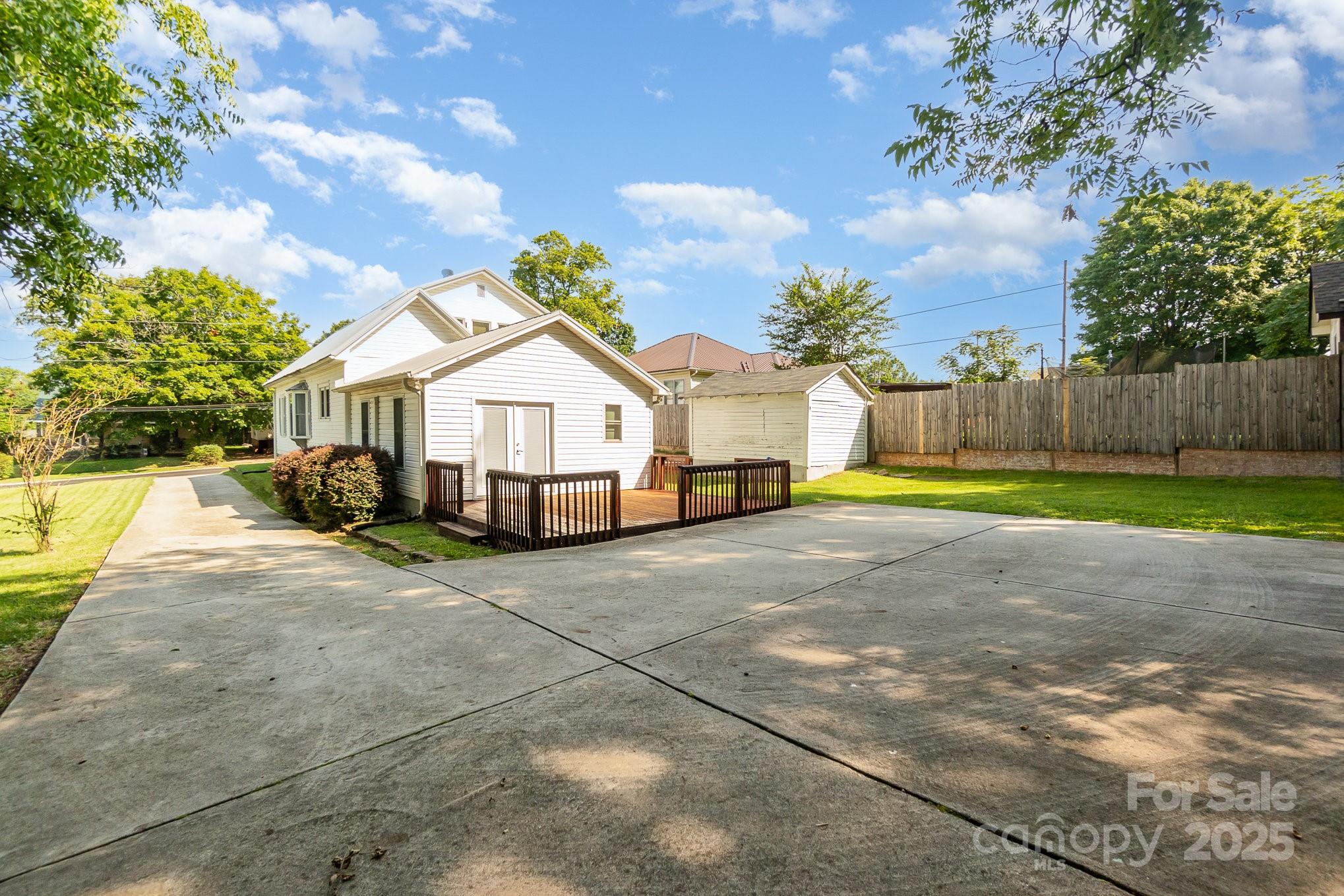 205 N Martin Luther King Jr Avenue — Salisbury