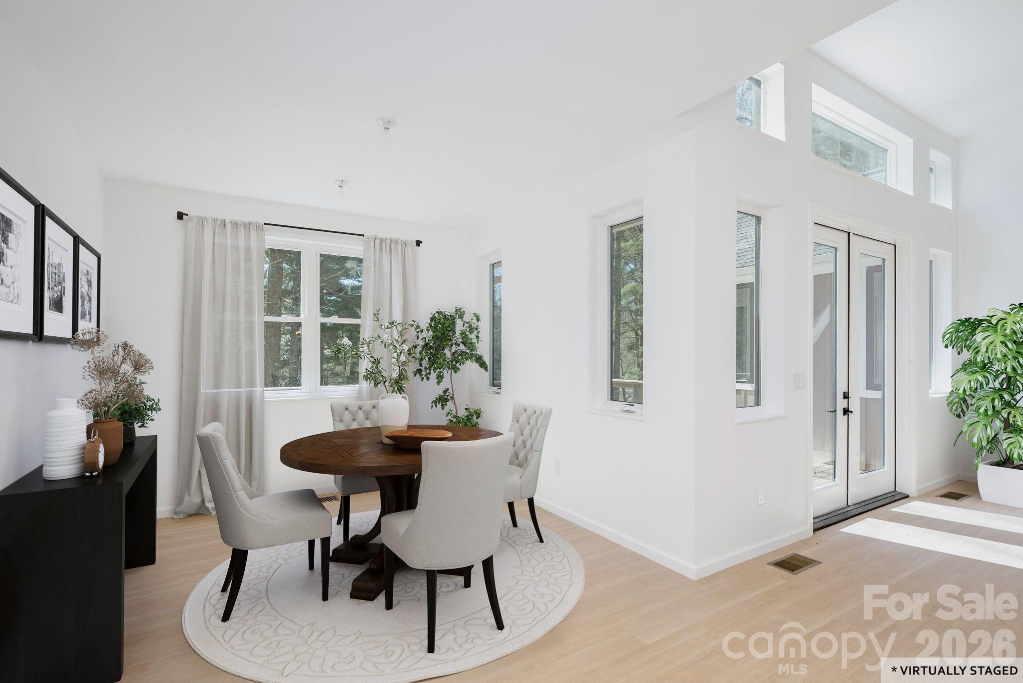 654 Hollybrook Drive — Flat Rock