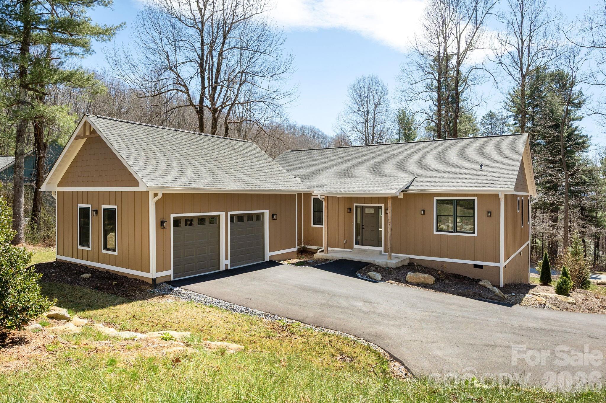 654 Hollybrook Drive — Flat Rock