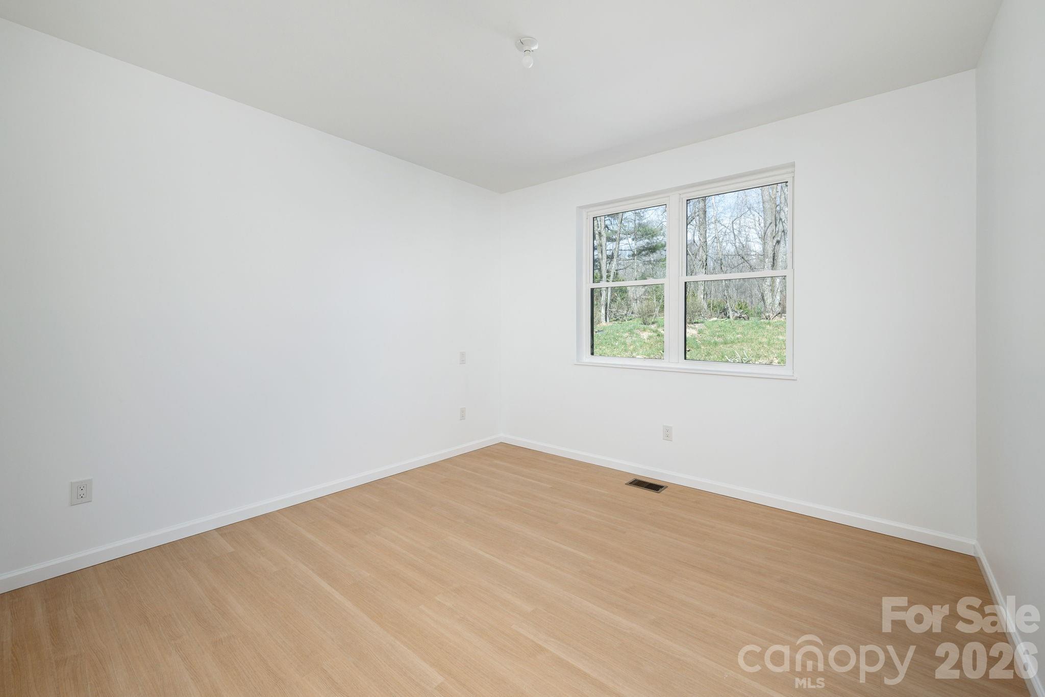654 Hollybrook Drive — Flat Rock