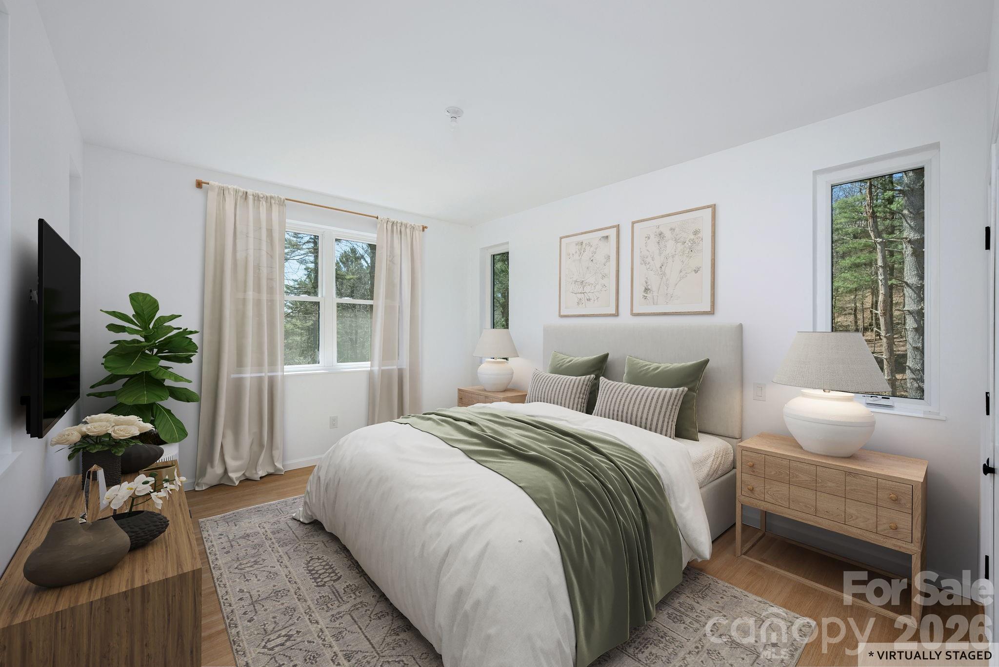 654 Hollybrook Drive — Flat Rock