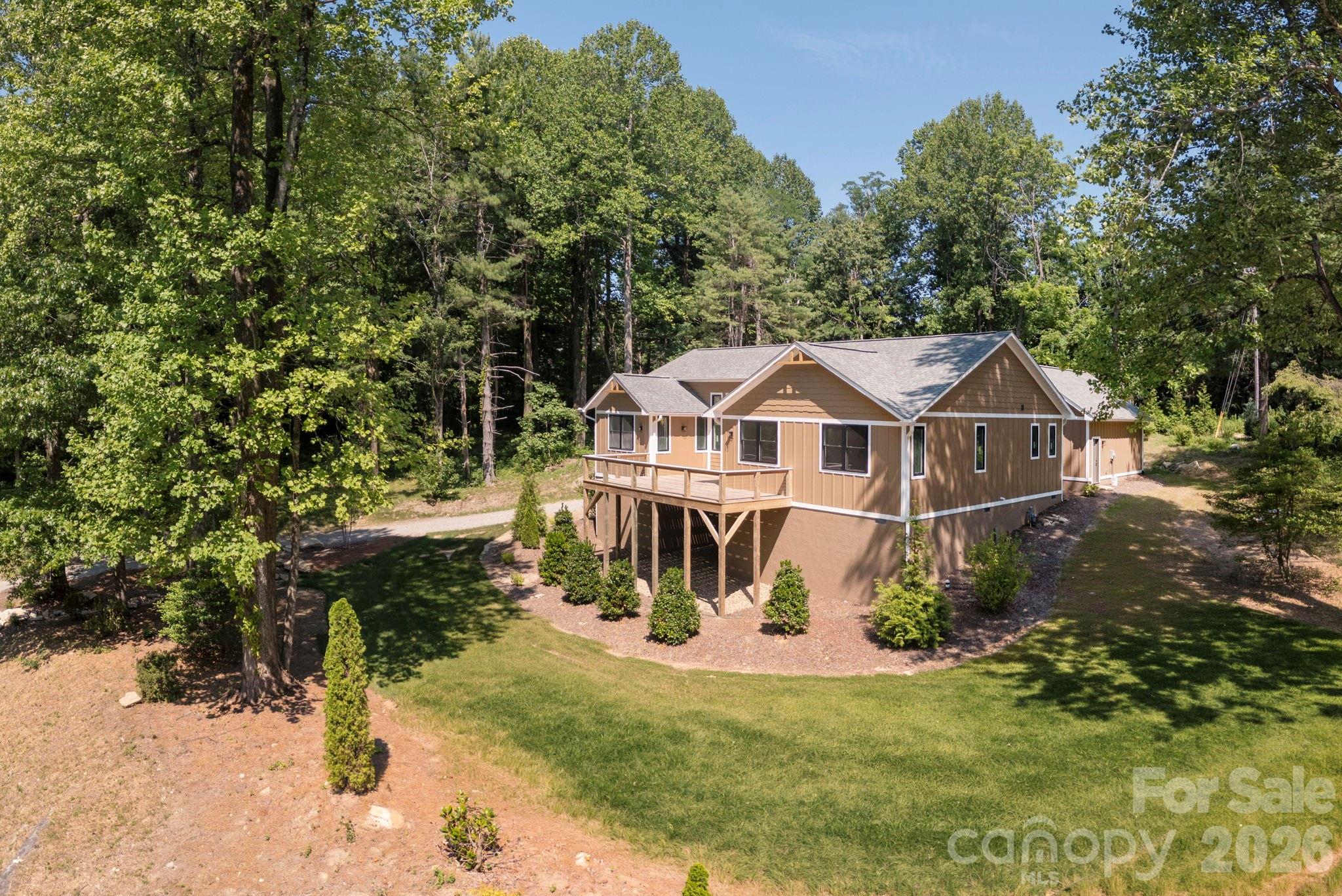 654 Hollybrook Drive — Flat Rock
