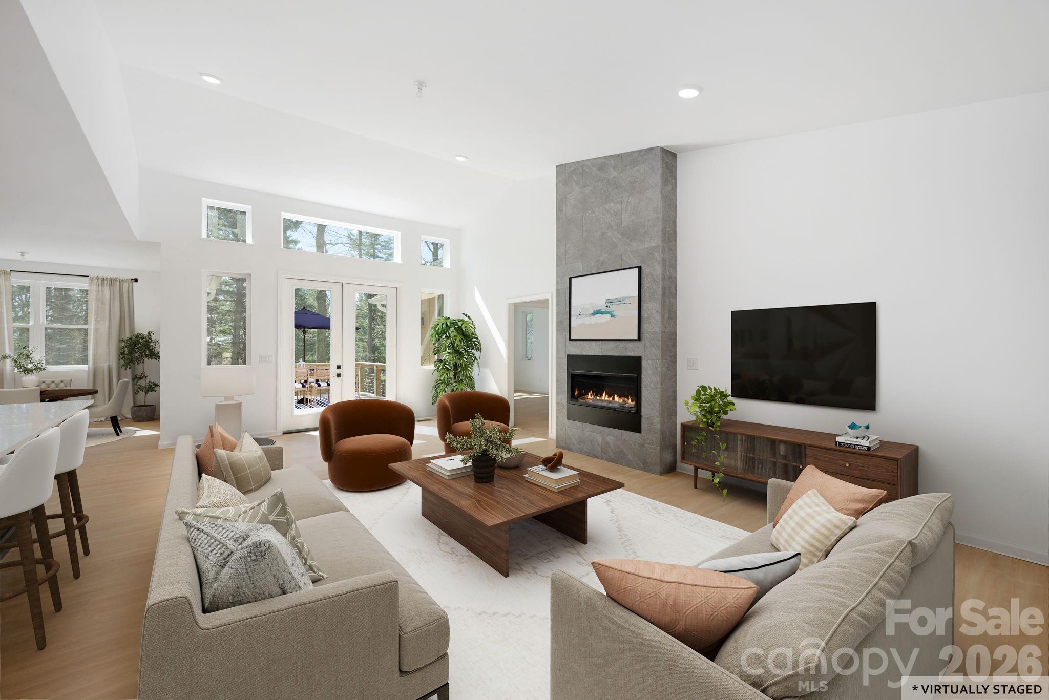 654 Hollybrook Drive — Flat Rock