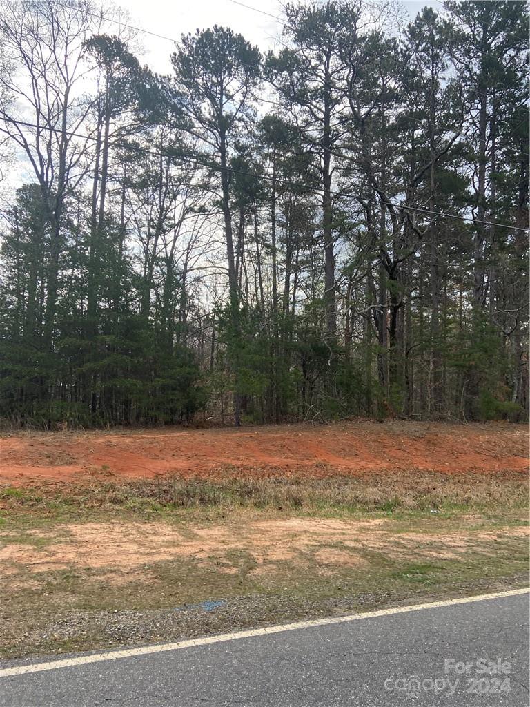 187 McCrary Road — Mooresville
