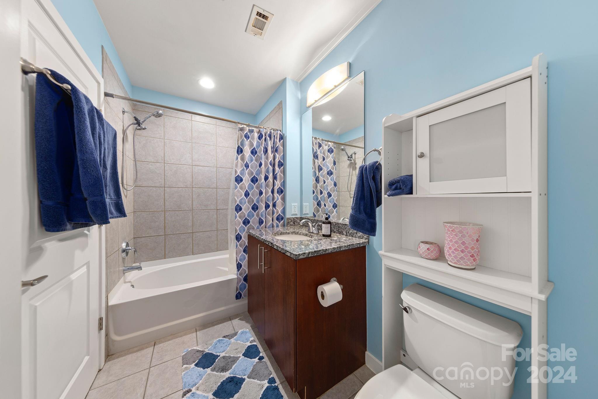 210 N Church Street #2513 — Charlotte