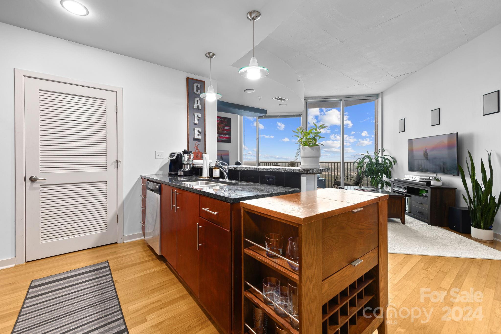210 N Church Street #2513 — Charlotte