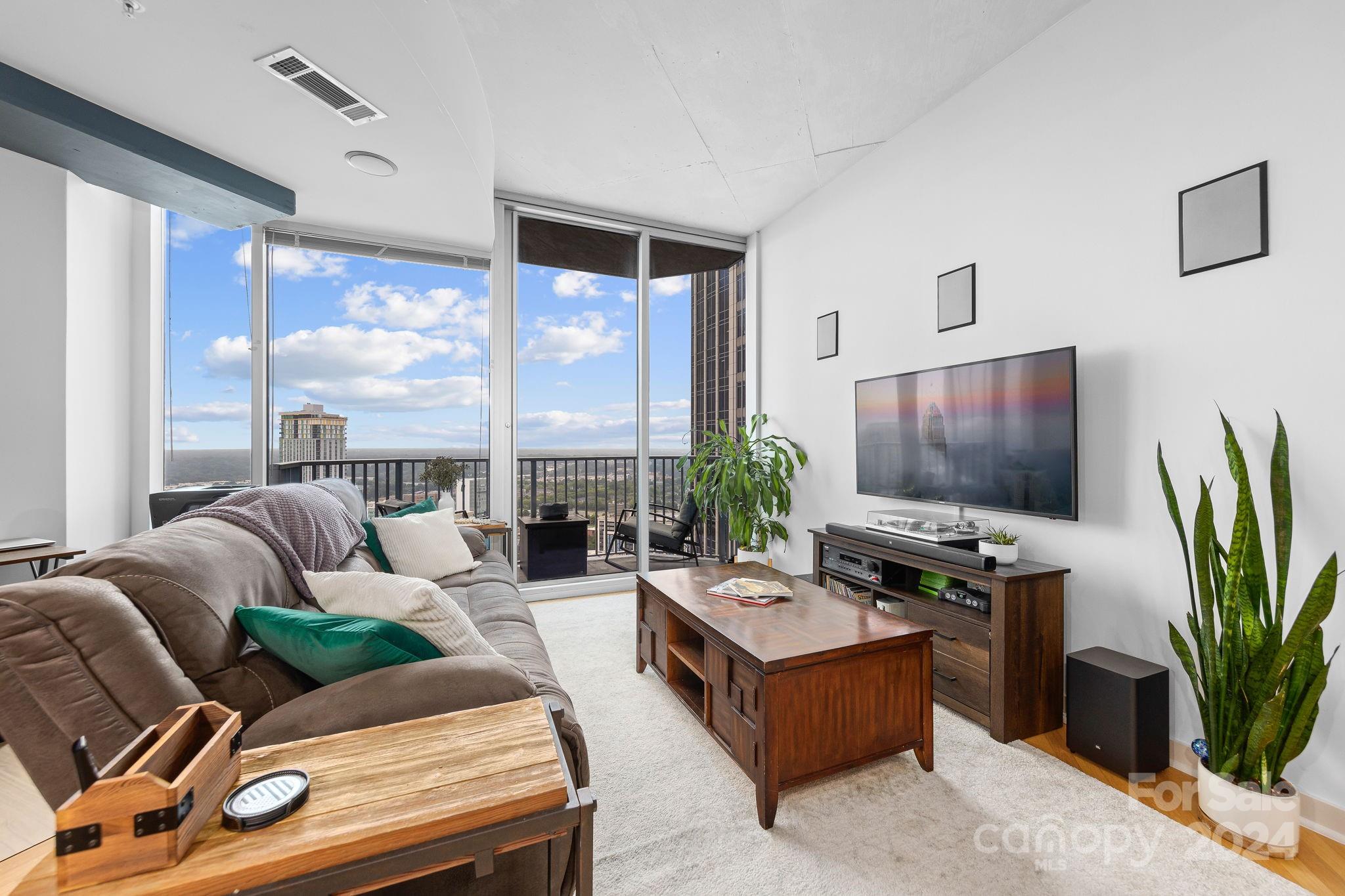 210 N Church Street #2513 — Charlotte
